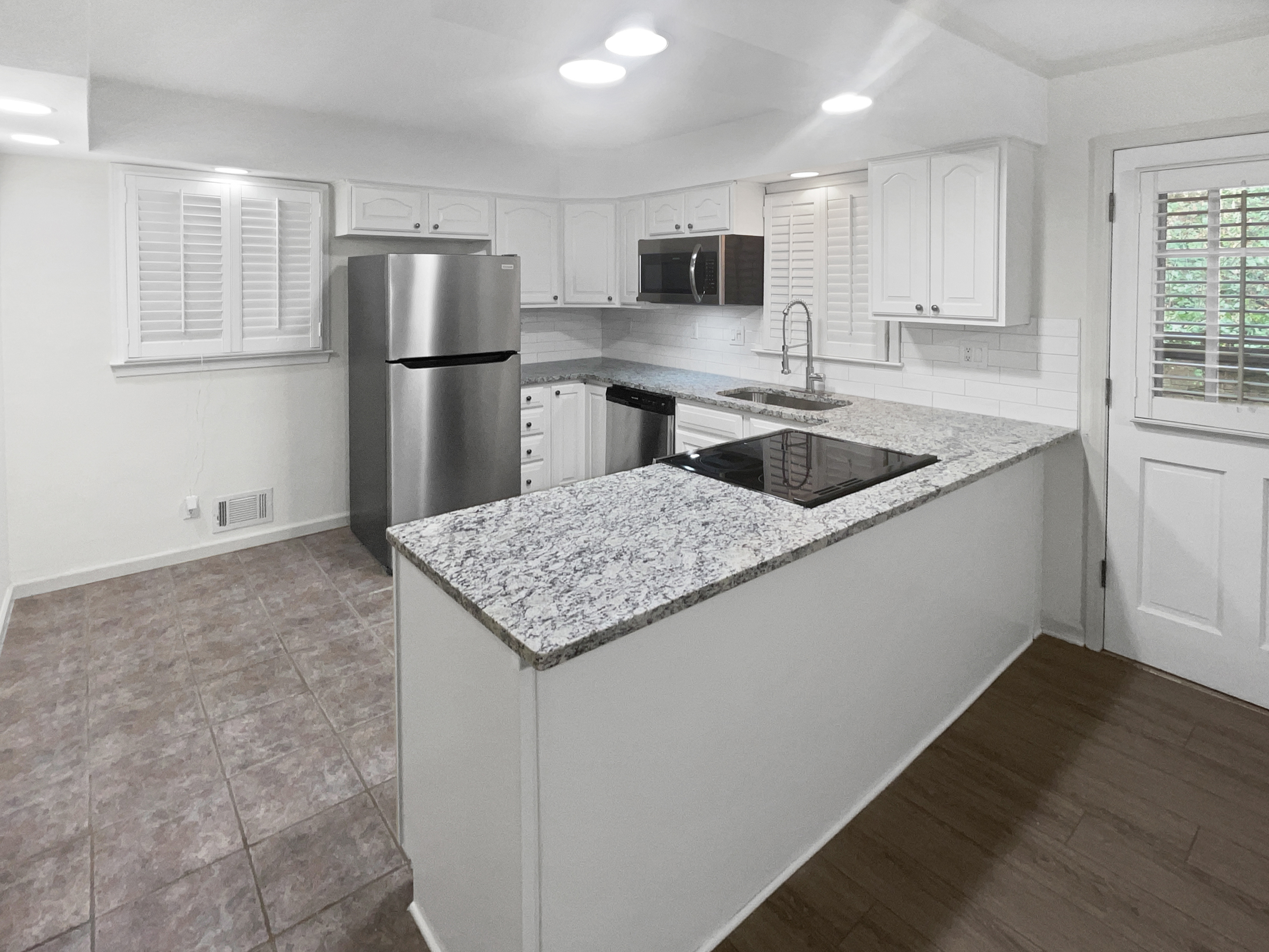 Photo 18 of 26 of 3969 Briaridge Cir, Atlanta, GA