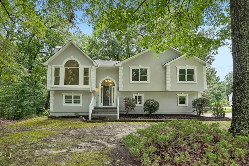 Property photo 1 of 18 Misty Ridge Pl