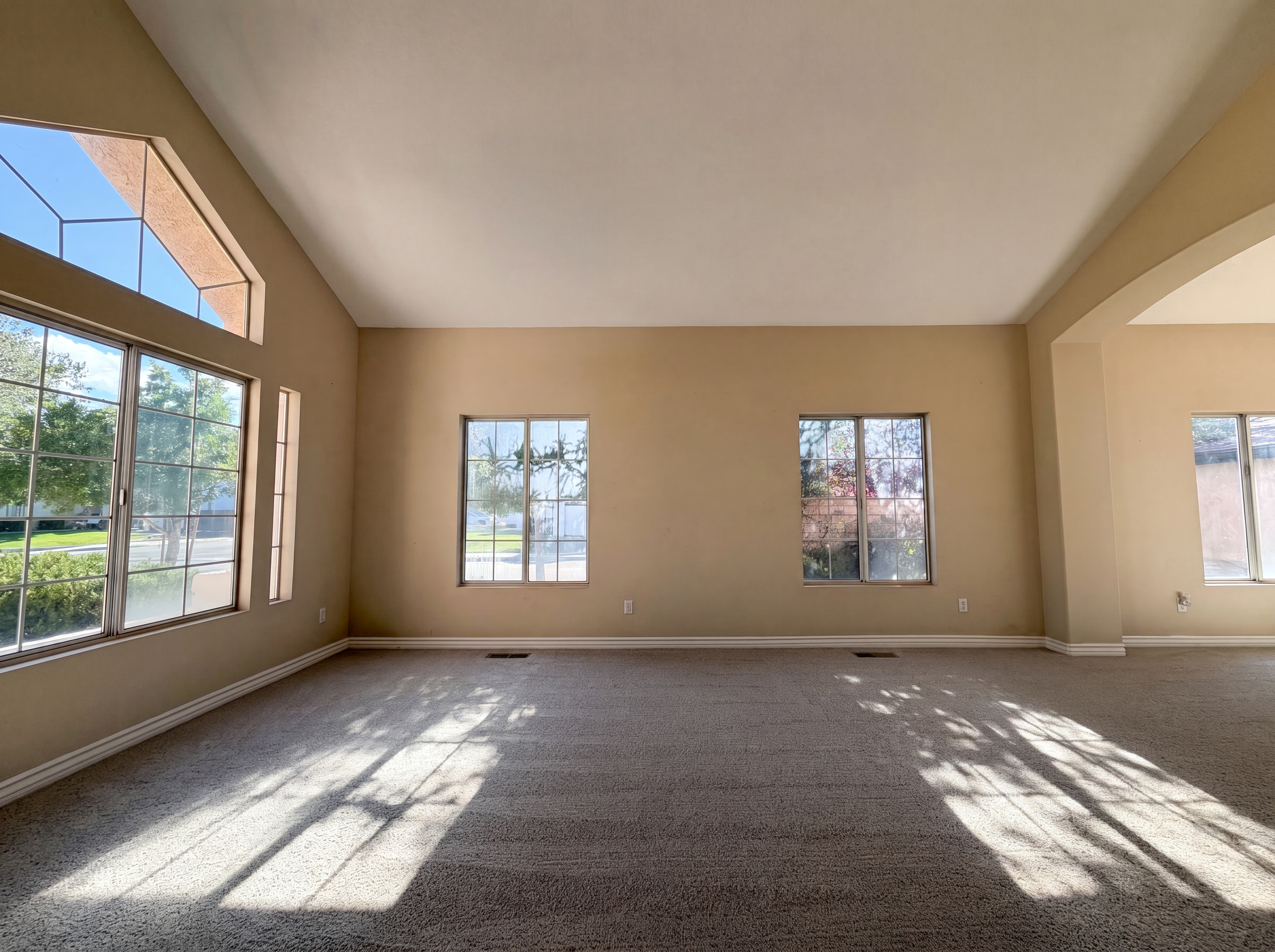 Photo 11 of 28 of 5545 W Avenue L6, Lancaster, CA