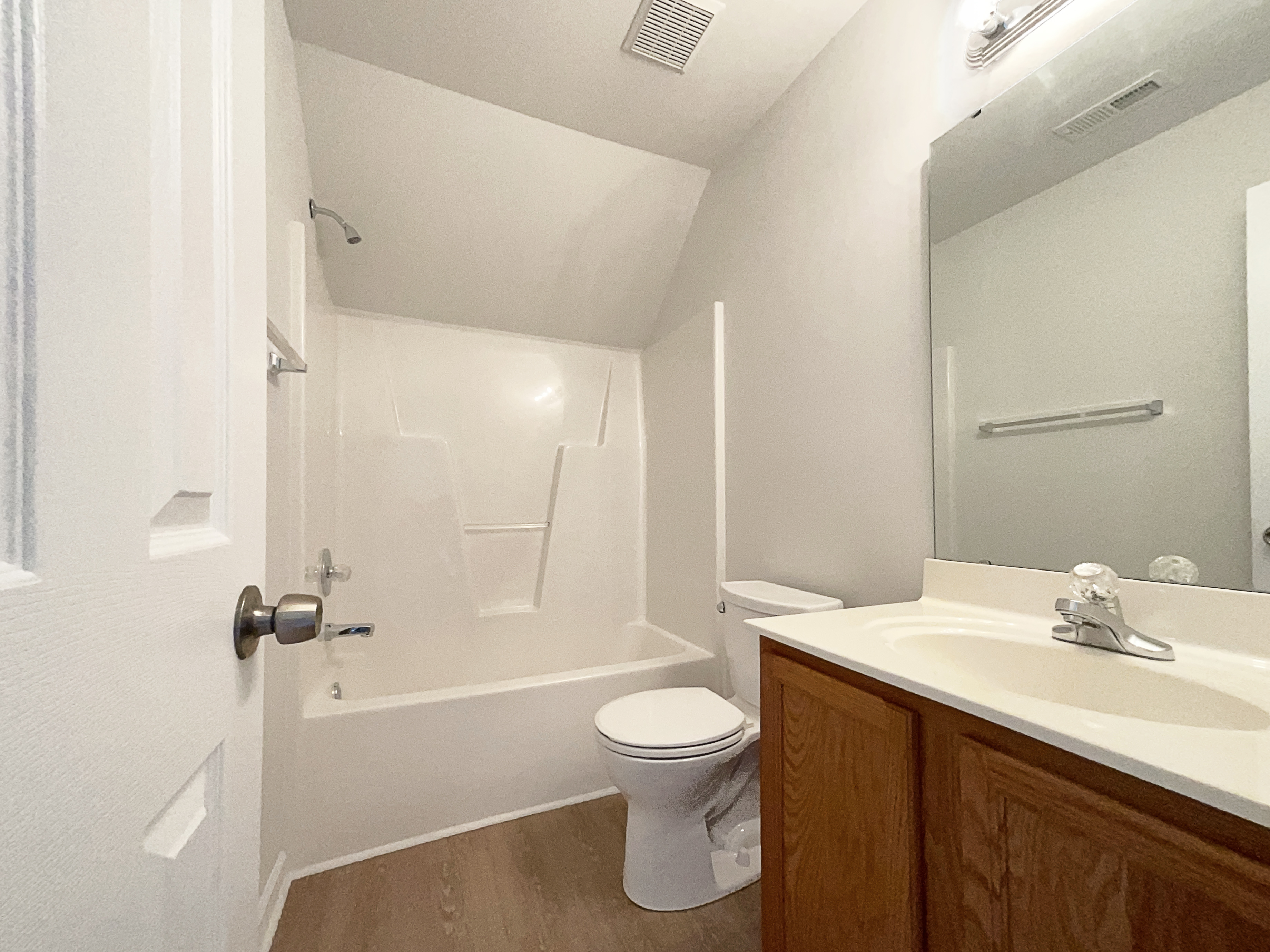 Photo 15 of 19 of 4025 Scofield Dr, Raleigh, NC
