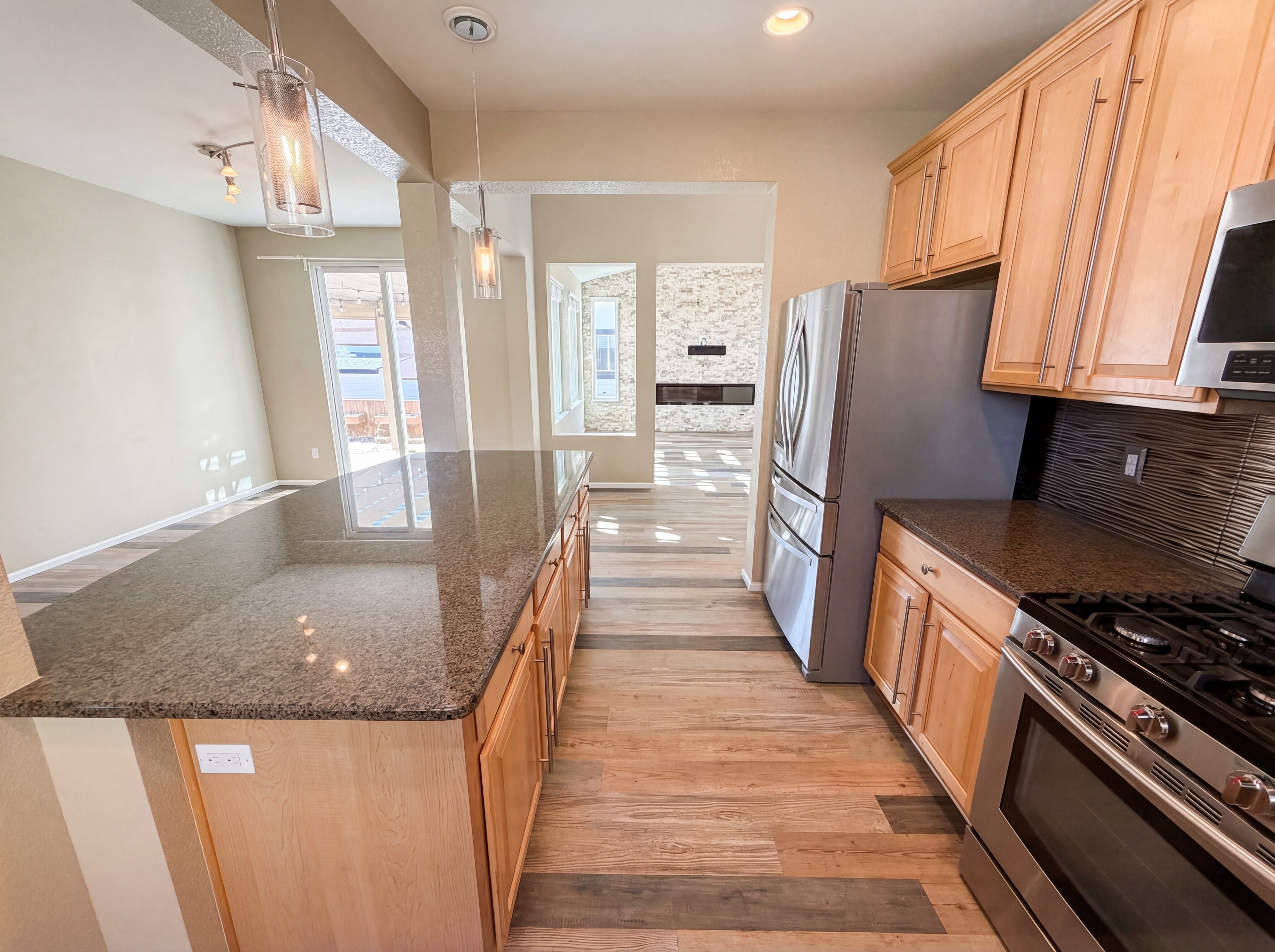Photo 13 of 36 of 10049 Southlawn Cir, Commerce City, CO