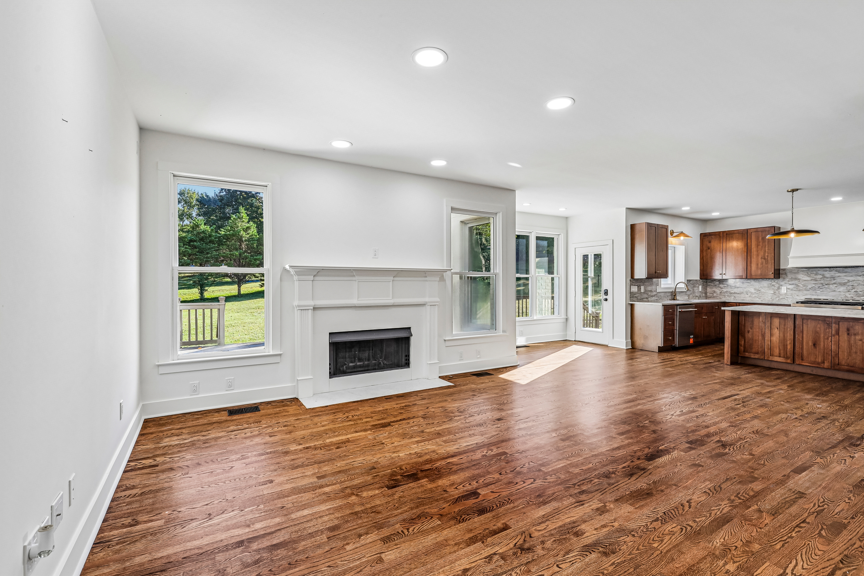 Photo 14 of 55 of 9316 Chesapeake Dr, Brentwood, TN