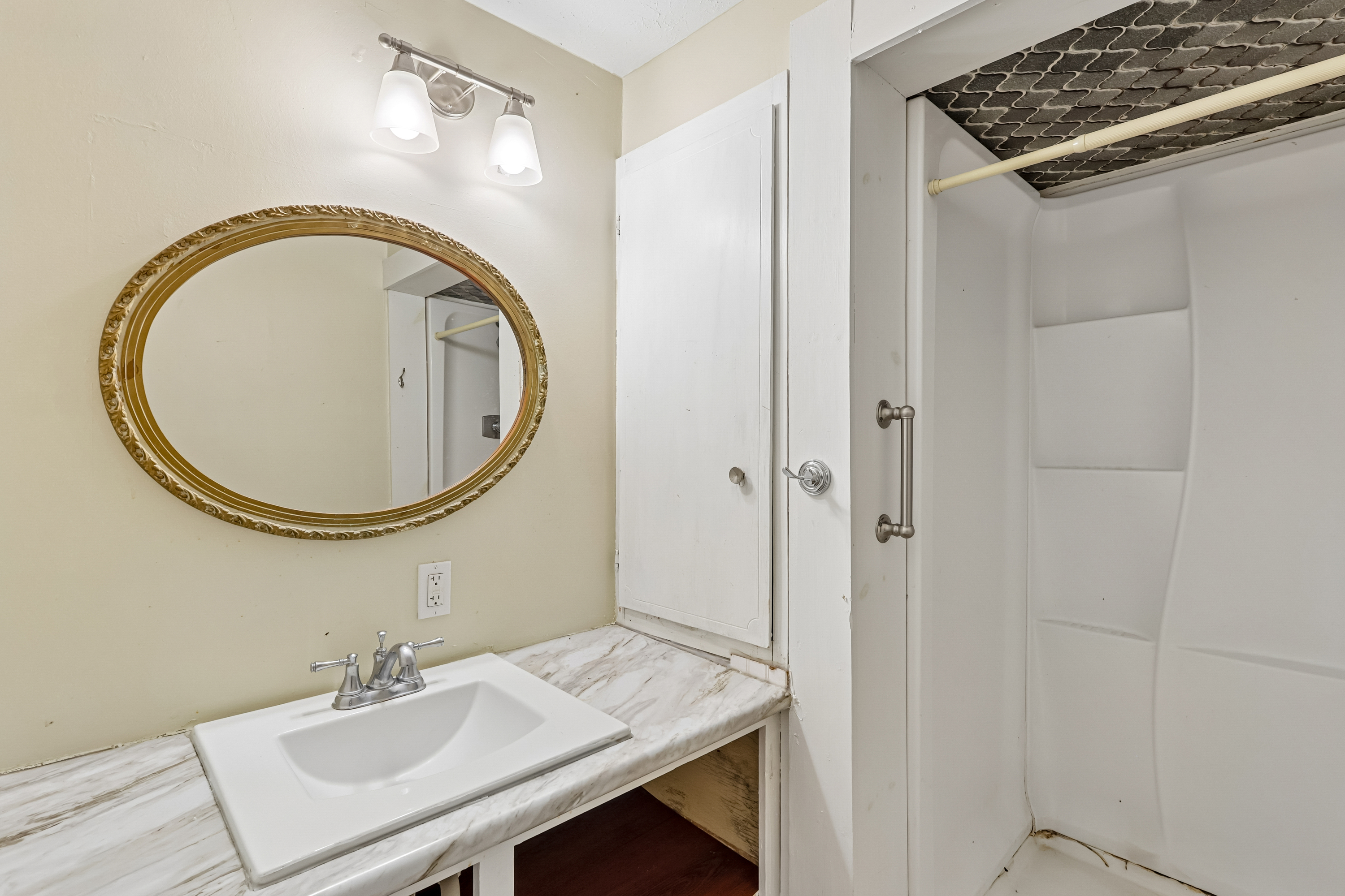 Photo 19 of 27 of 9550 Olde 8 Rd, Northfield, OH