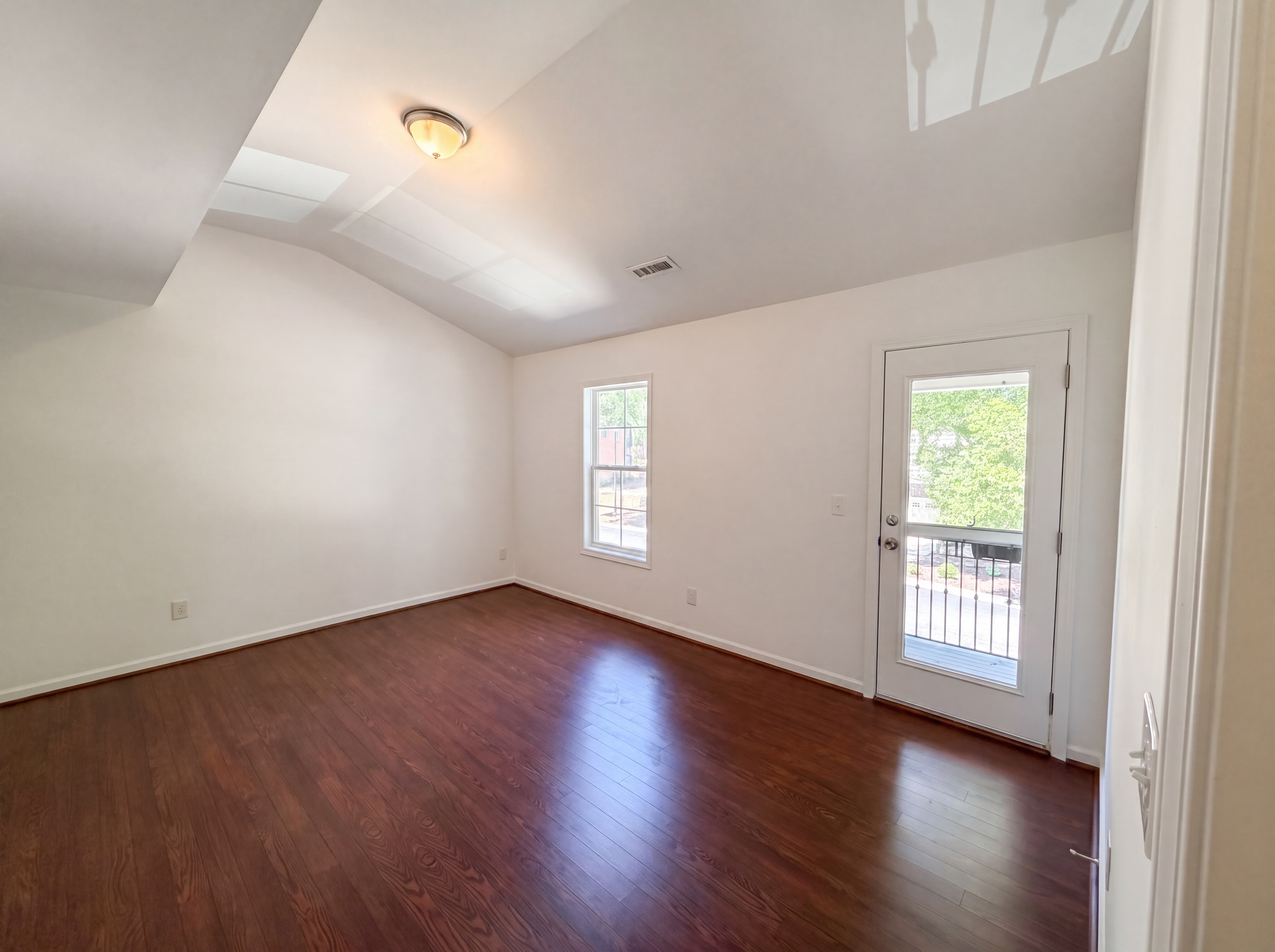 Photo 16 of 23 of 3064 Imperial Oaks Dr, Raleigh, NC