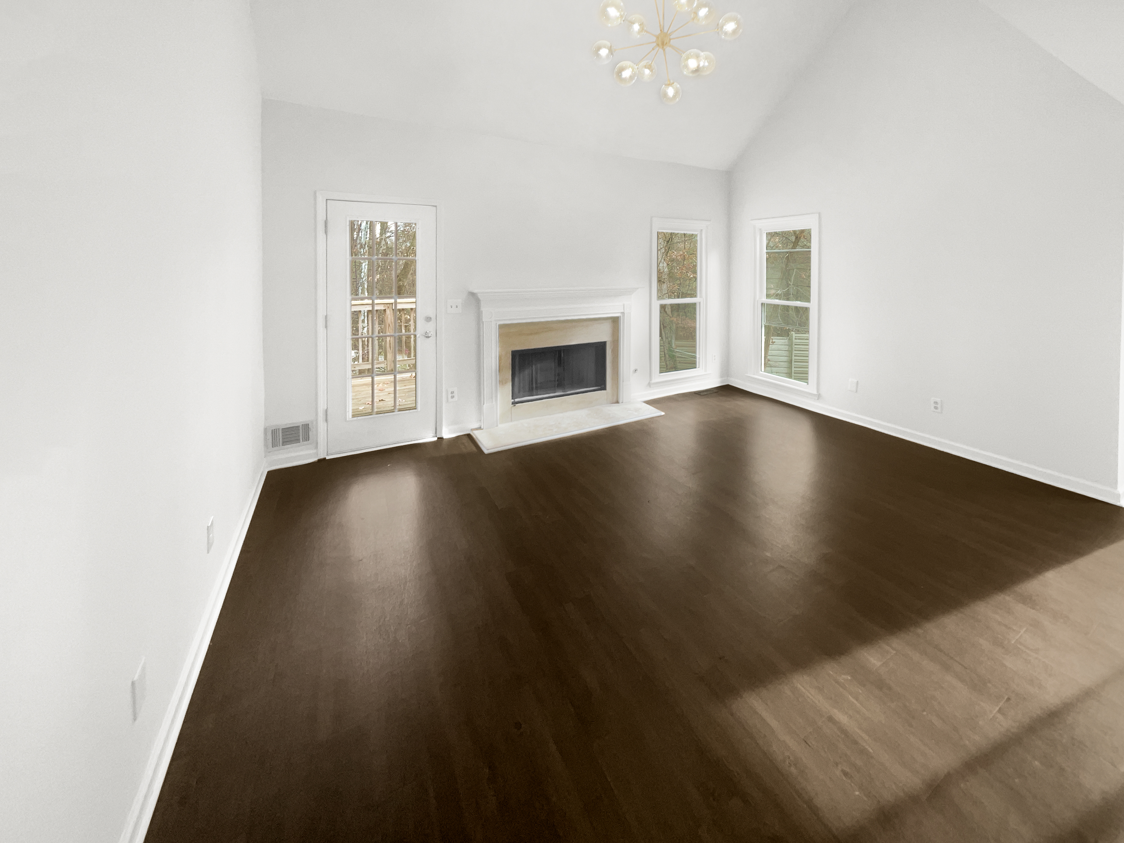 Photo 3 of 36 of 2669 Glenrose Hl, Atlanta, GA