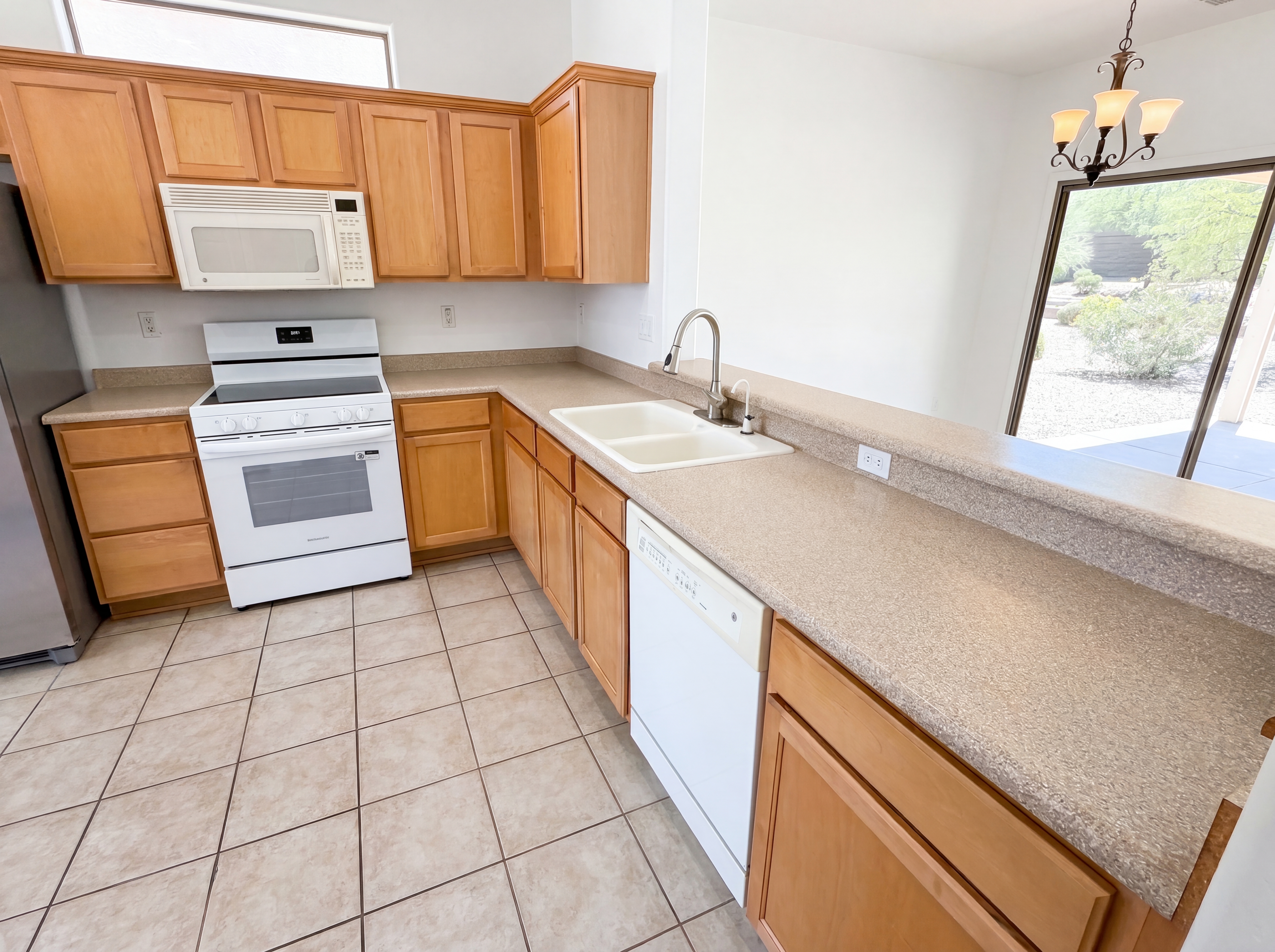 Photo 6 of 26 of 20863 N Sequoia Crest Dr, Surprise, AZ