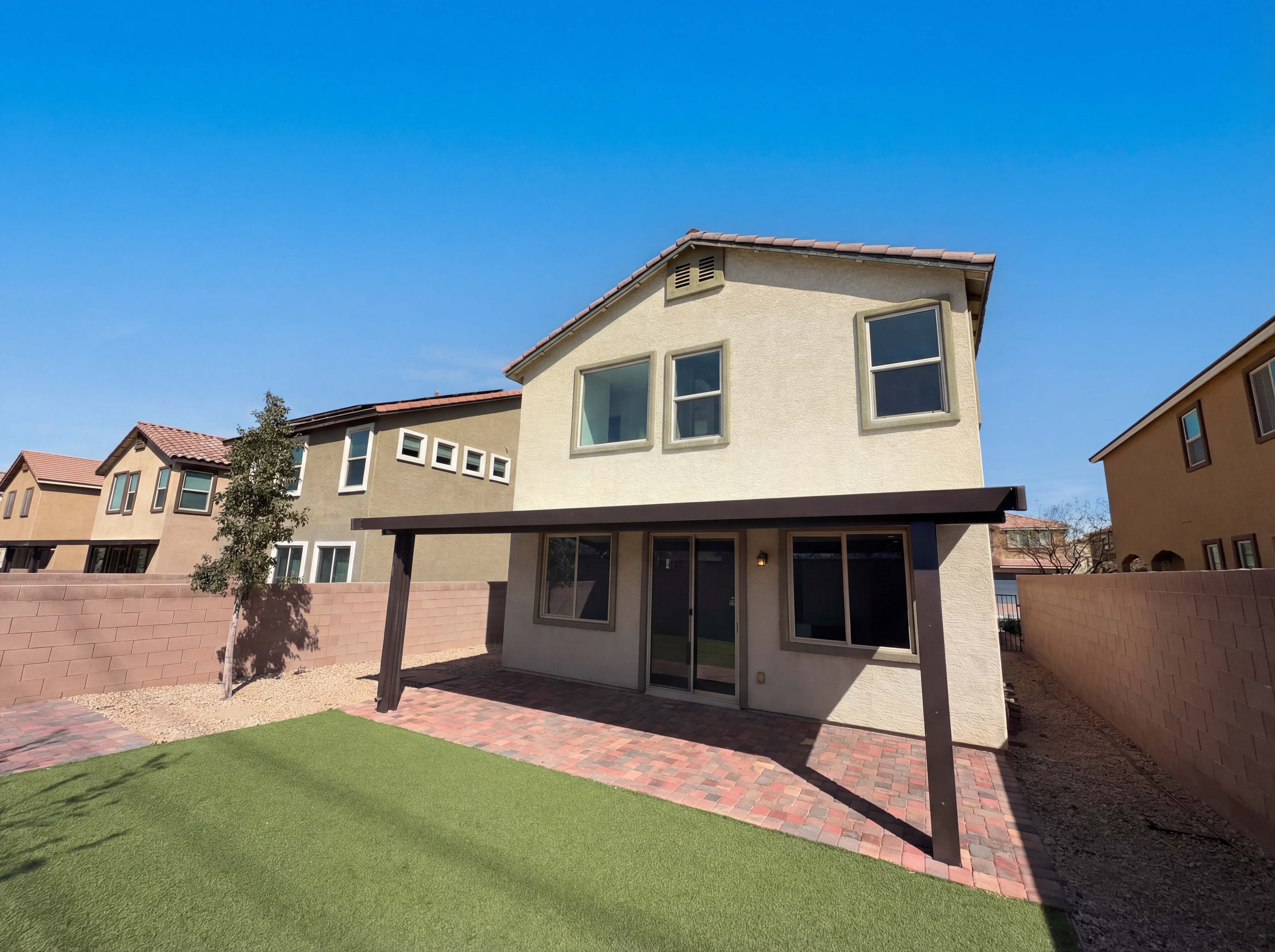 Photo 5 of 27 of 2289 Sky Island Dr, Henderson, NV