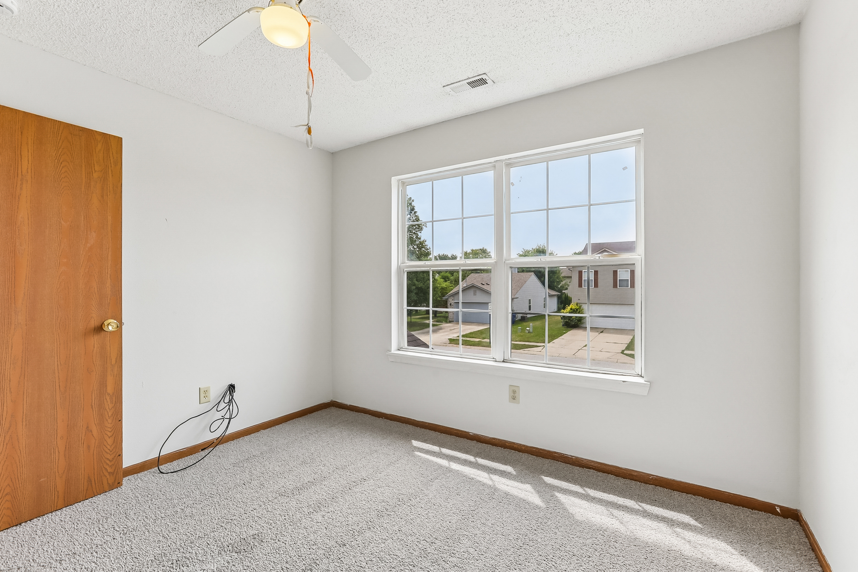 Photo 17 of 44 of 165 Harts Ford Way, Brownsburg, IN