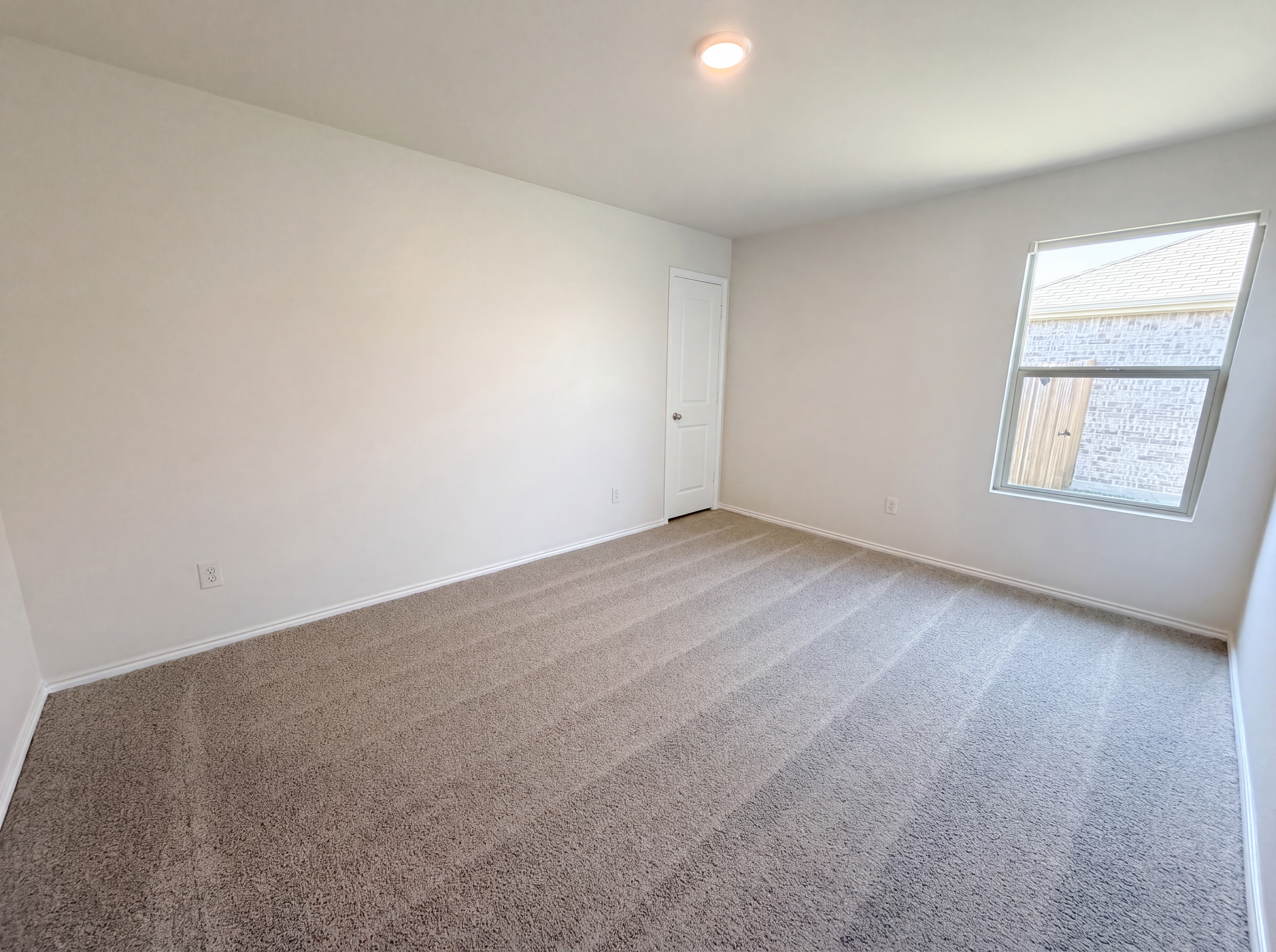 Photo 10 of 17 of 2214 Nightgrove Cir, Crandall, TX