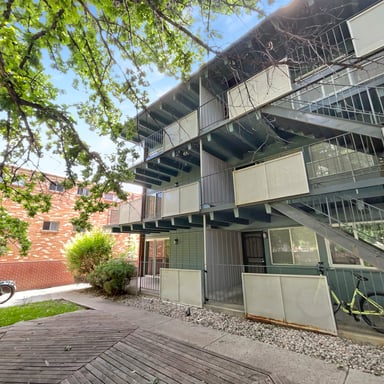 Property photo 1 of 2401 S Gaylord St Apt 206