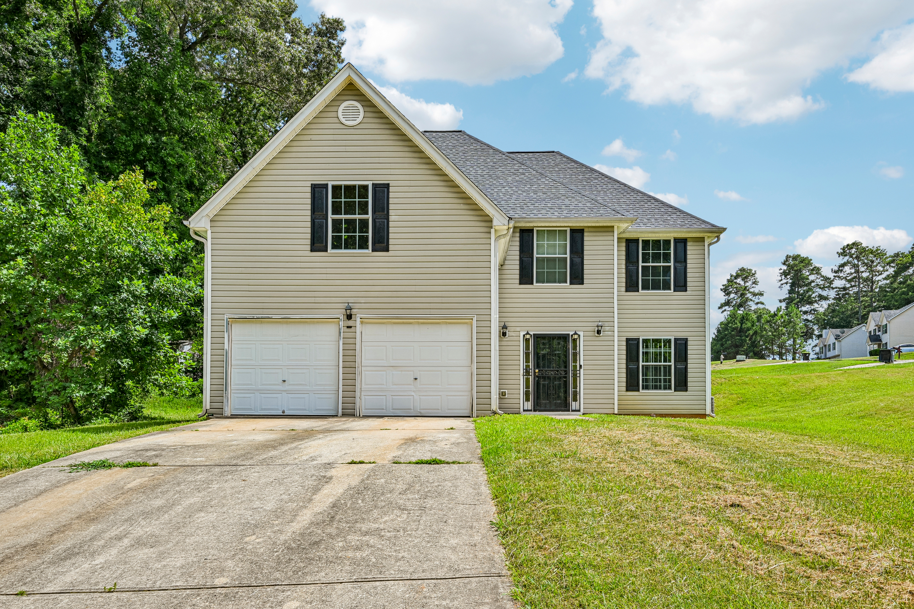 Photo 9 of 44 of 2083 Dylan Ct, Ellenwood, GA