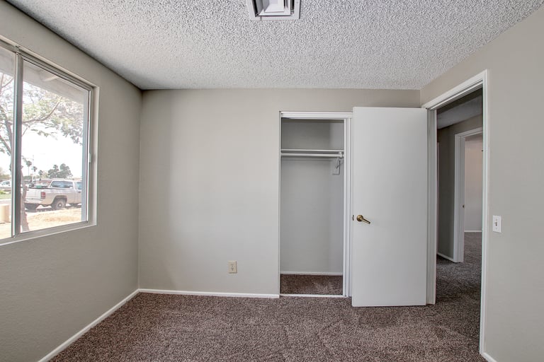 Photo 15 of 25 - 1912 W Dartmouth St, Mesa, AZ 85201