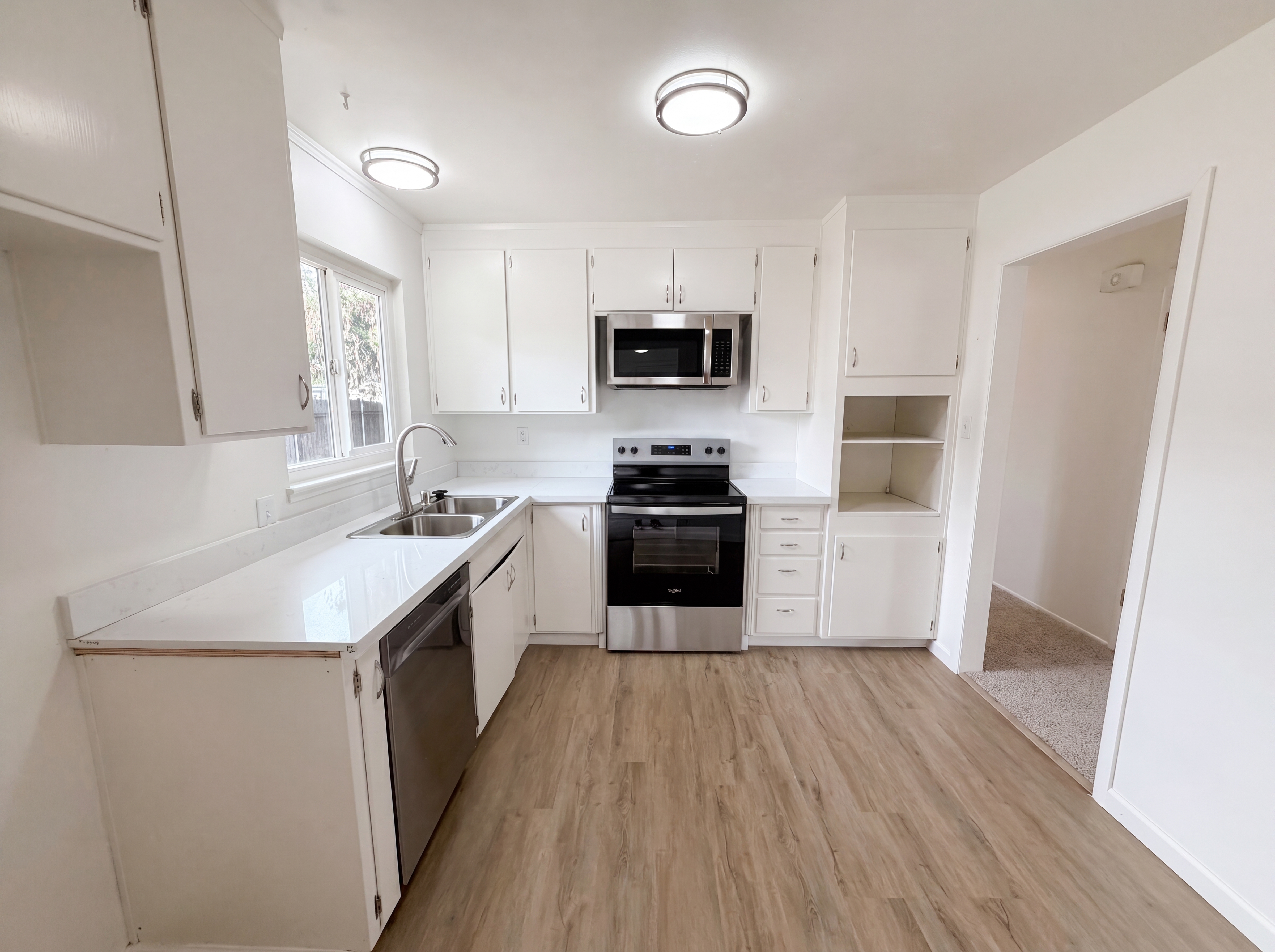 Photo 2 of 24 of 648 Lewis Ave, Yuba City, CA