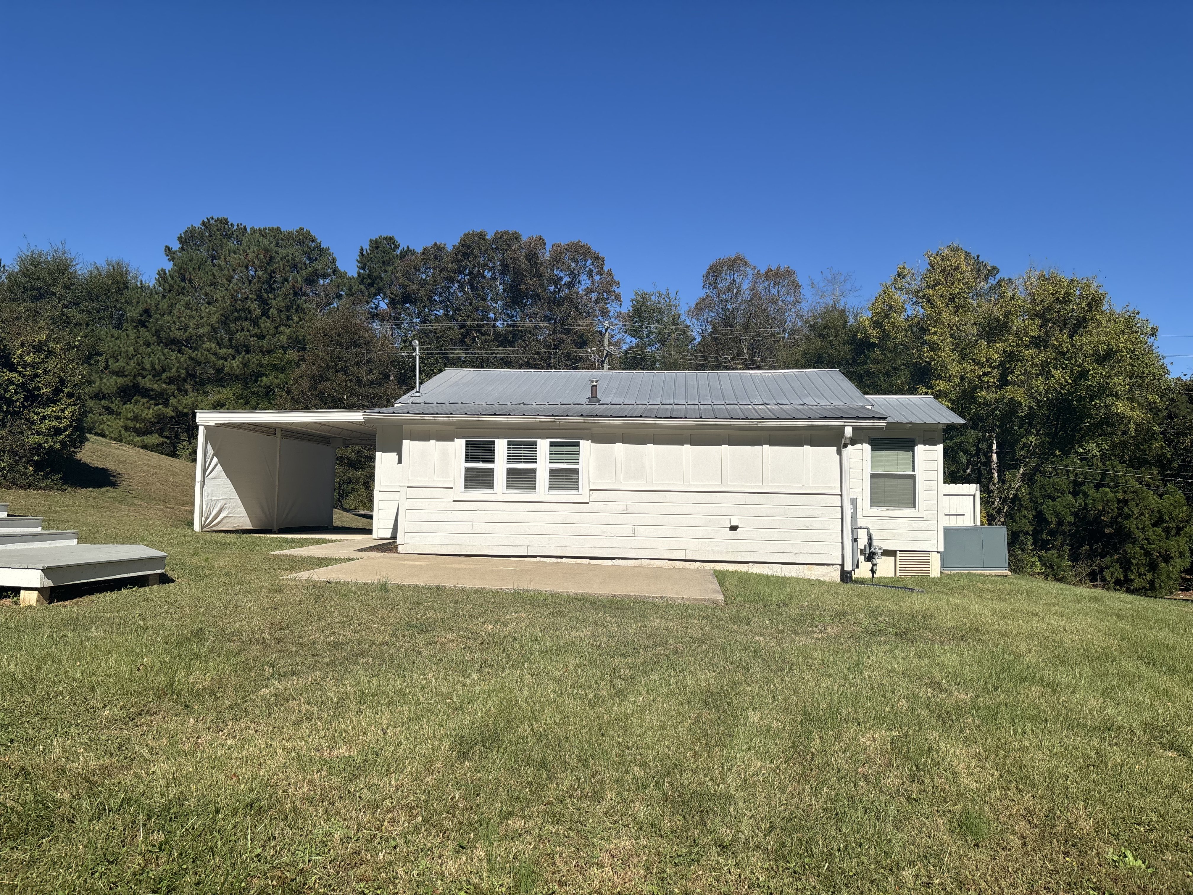 Photo 5 of 16 of 1022 Arnold Mill Rd, Woodstock, GA