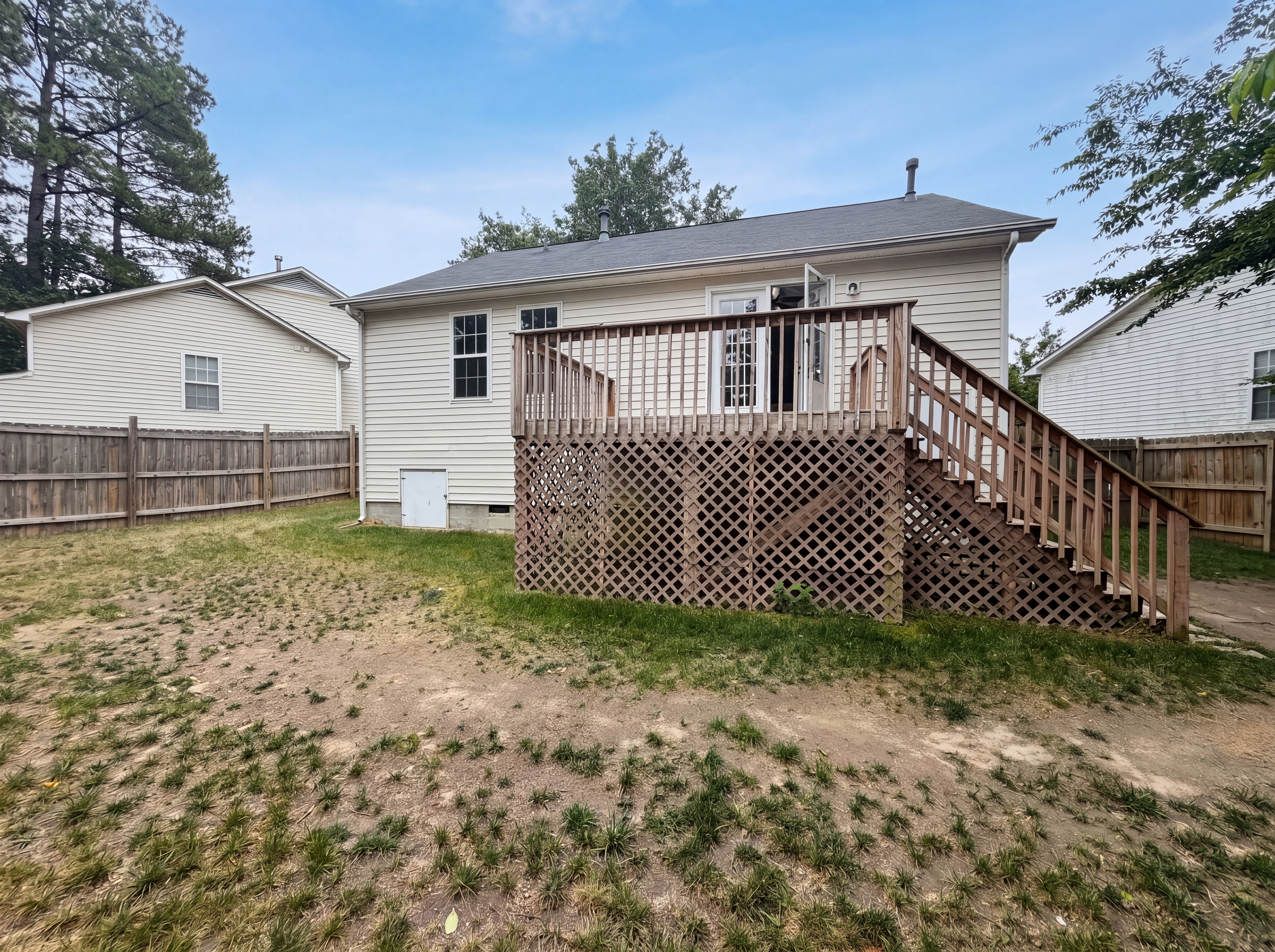 Photo 5 of 15 of 2100 Walnut Ridge Ct, Raleigh, NC