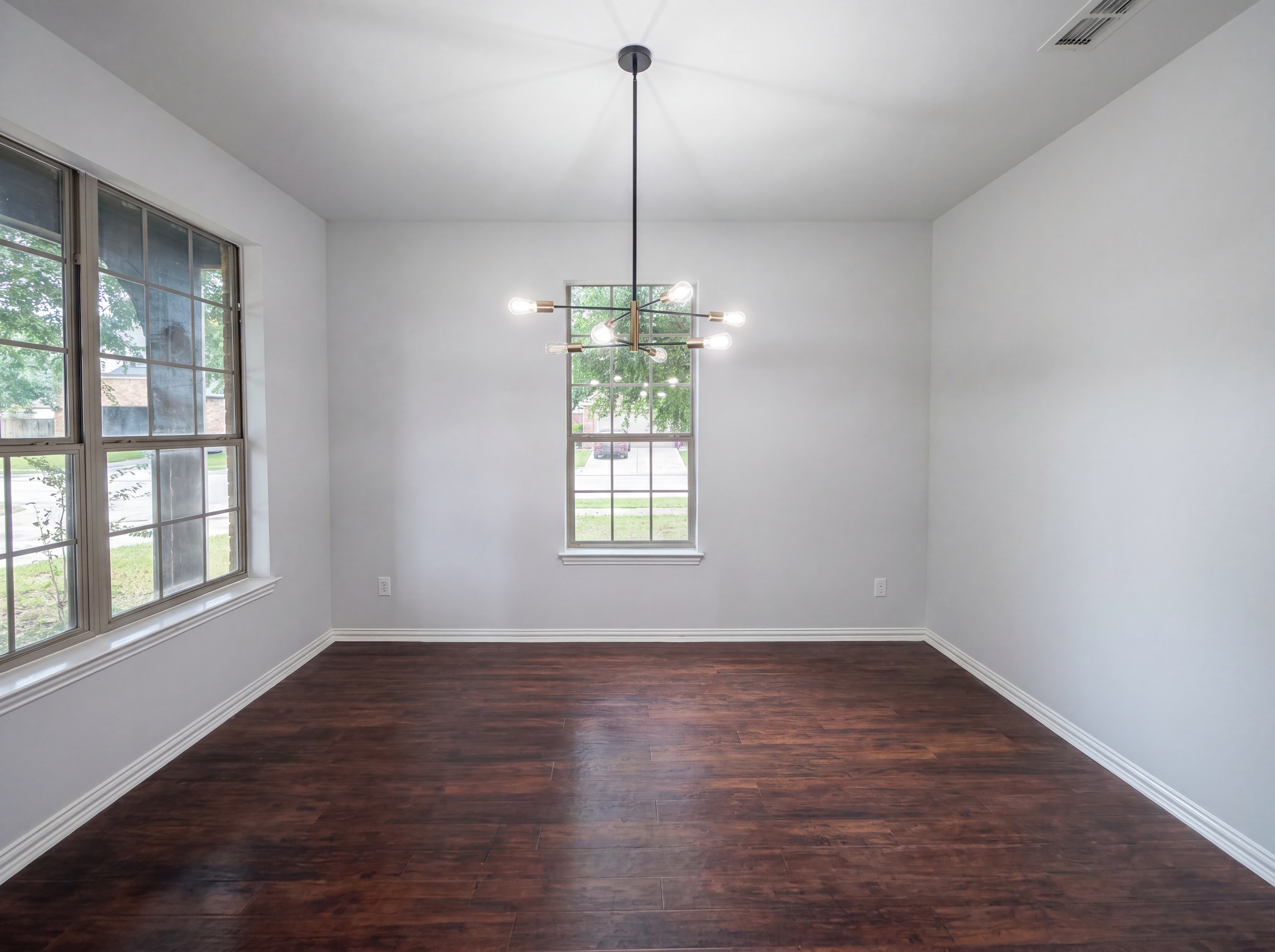 Photo 6 of 18 of 1501 Martin Creek Dr, Little Elm, TX