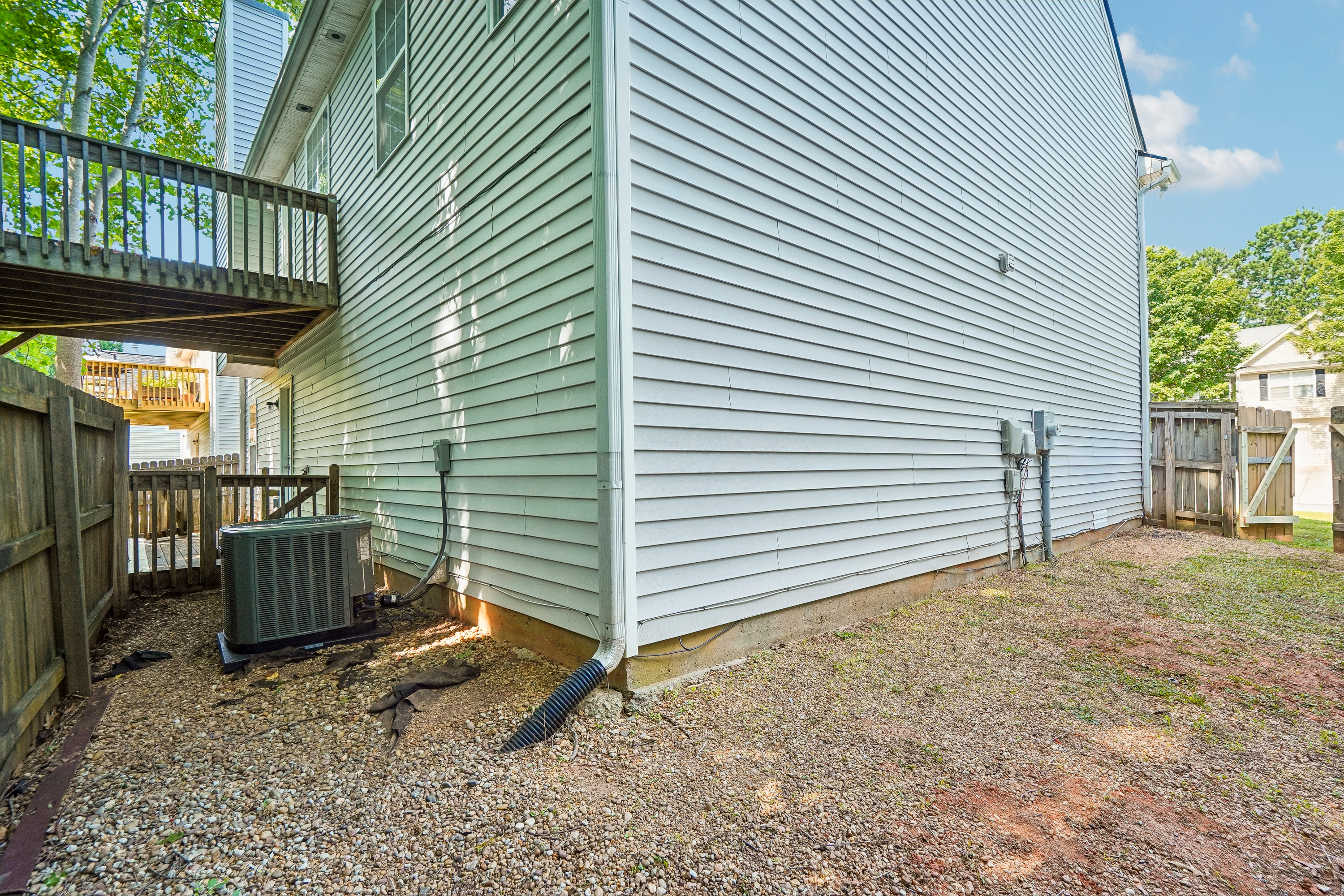Photo 8 of 31 of 6550 Snowbird Ln, Douglasville, GA