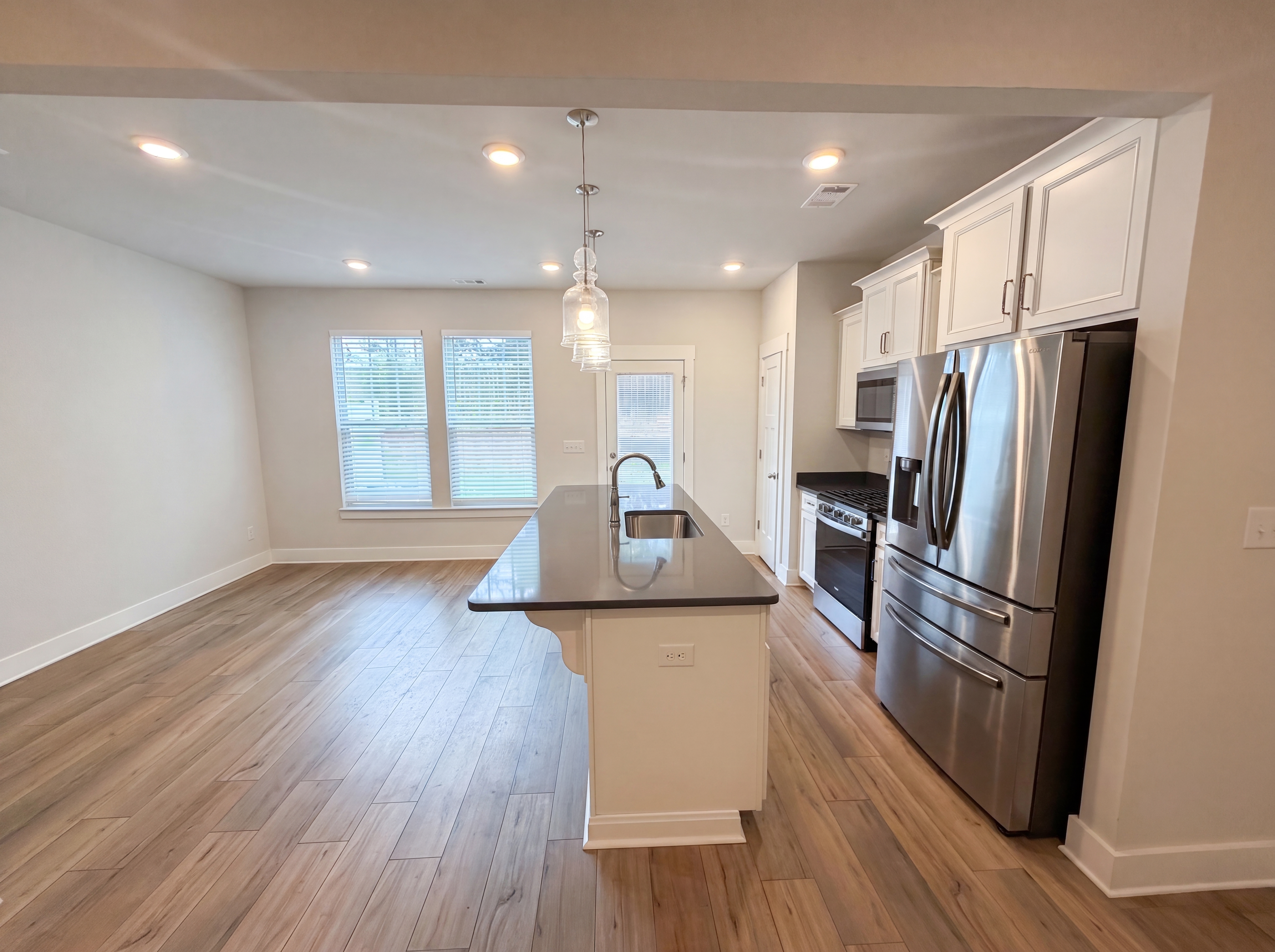 Photo 7 of 20 of 200 Marston Ln, Greenville, SC