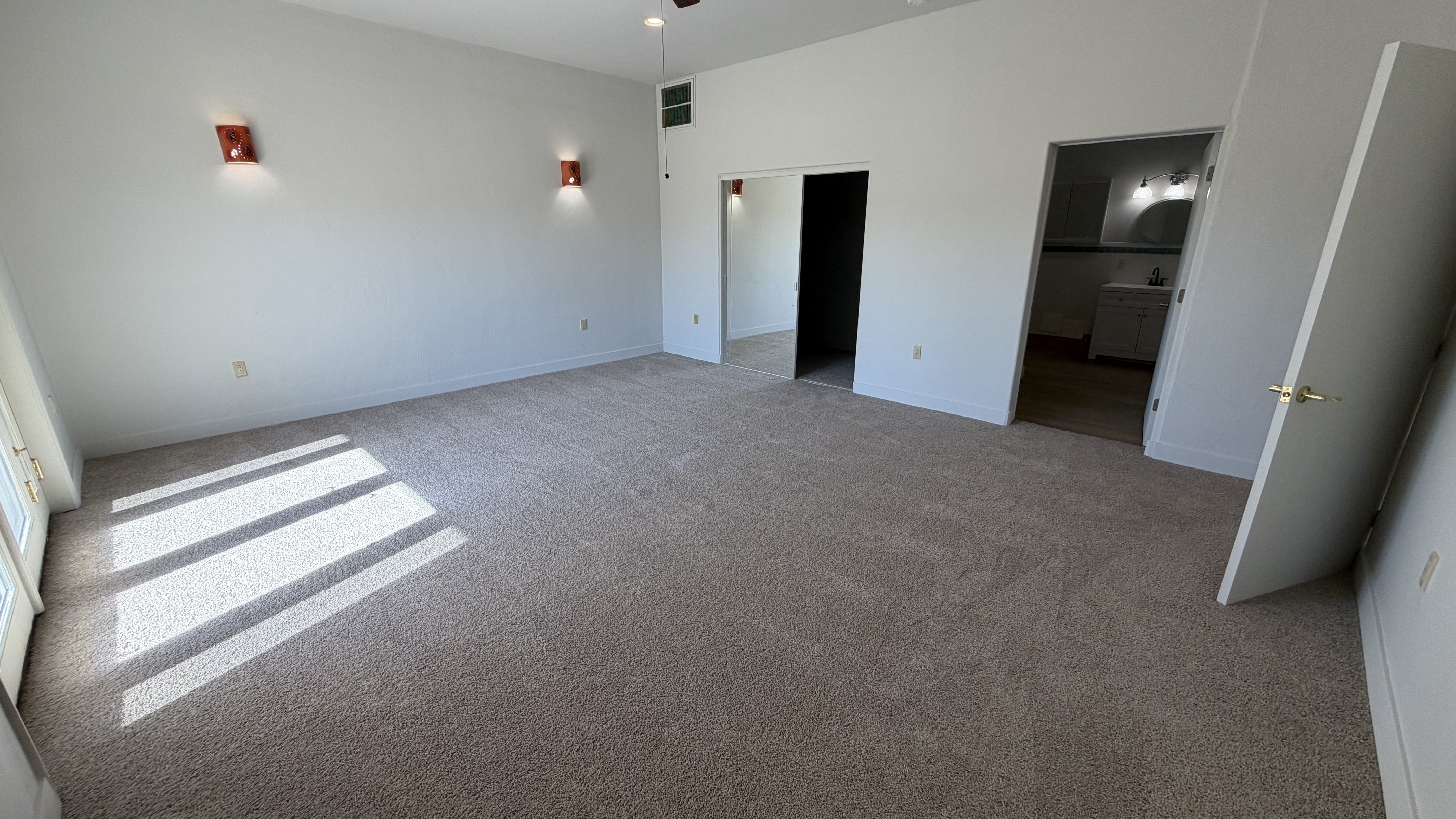 Photo 4 of 66 of 51340 W Iver Rd, Aguila, AZ