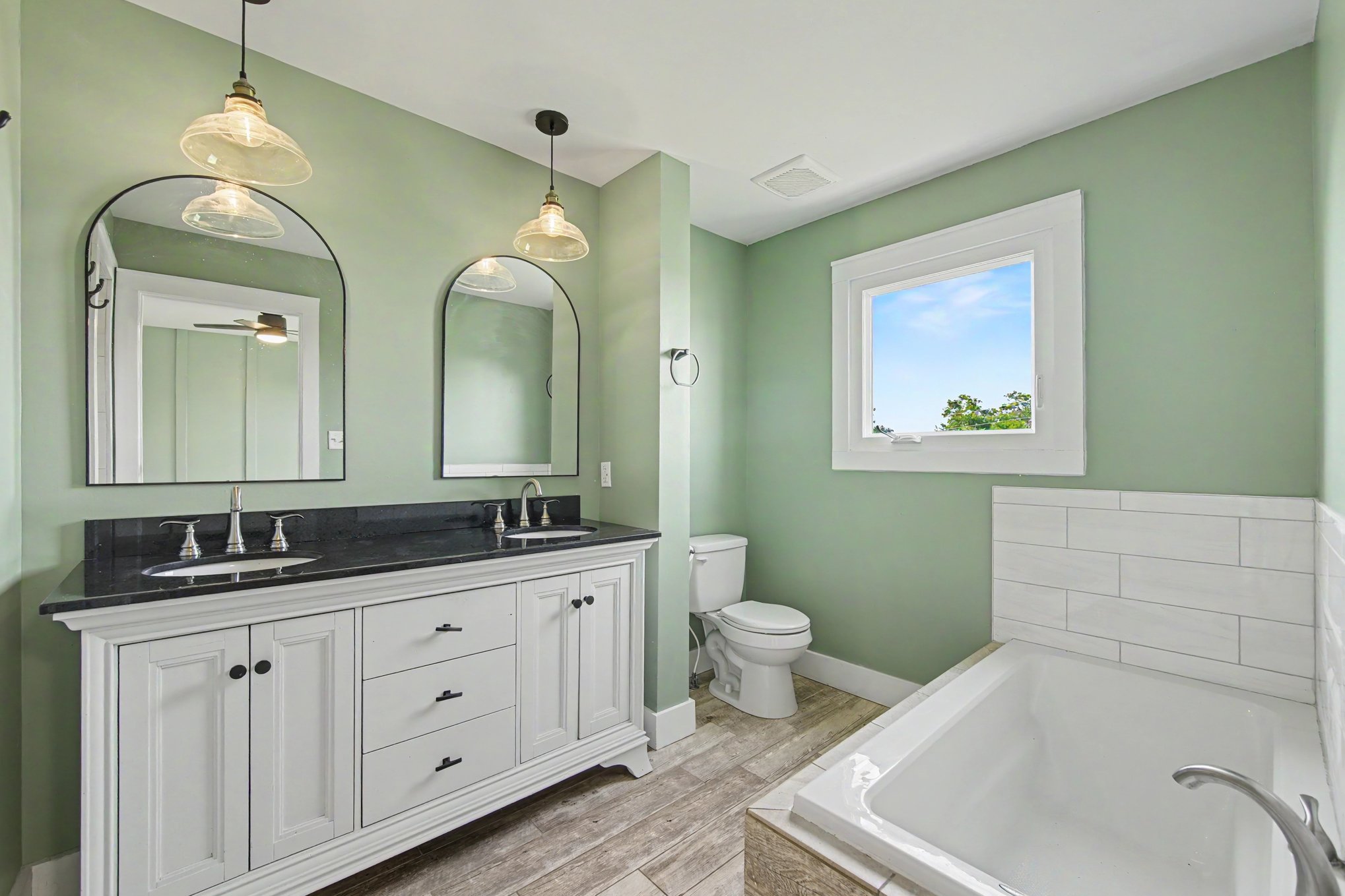 Photo 9 of 18 of 160 Herndon Ln, Berea, KY