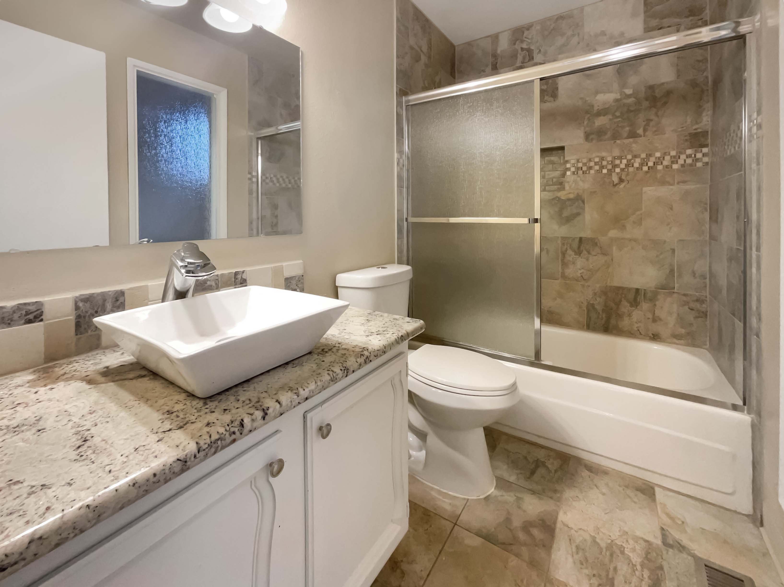 Photo 18 of 19 of 2108 NE 136th Ave, Vancouver, WA