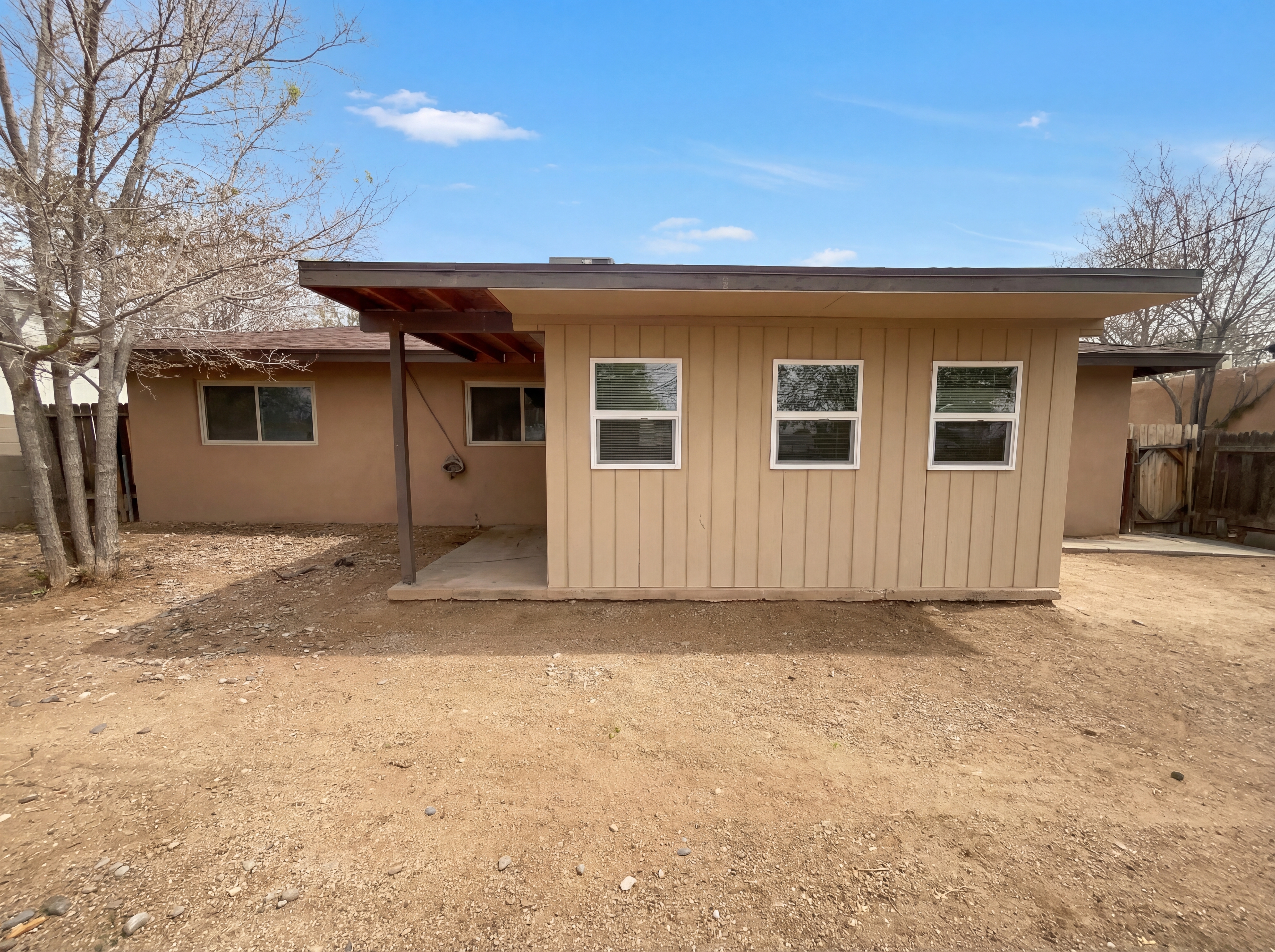Photo 5 of 14 of 1209 Westerfeld Dr NE, Albuquerque, NM