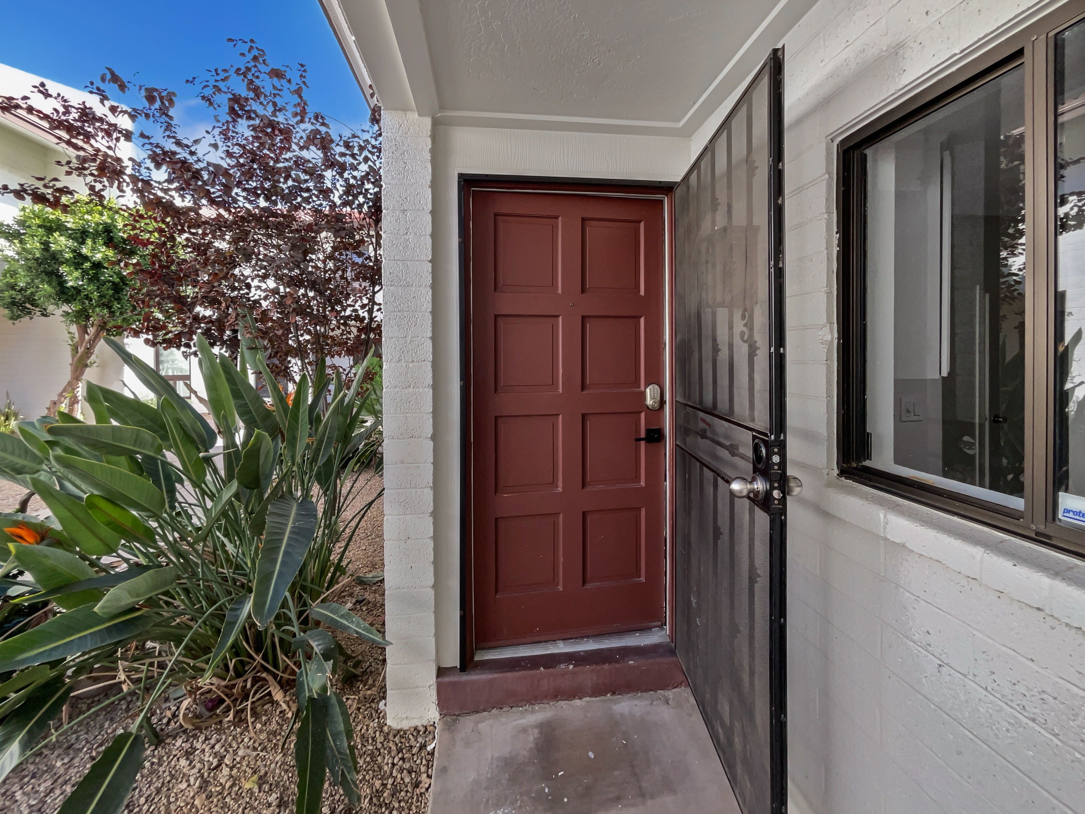 Photo 7 of 18 of 5315 N 18th St, Phoenix, AZ