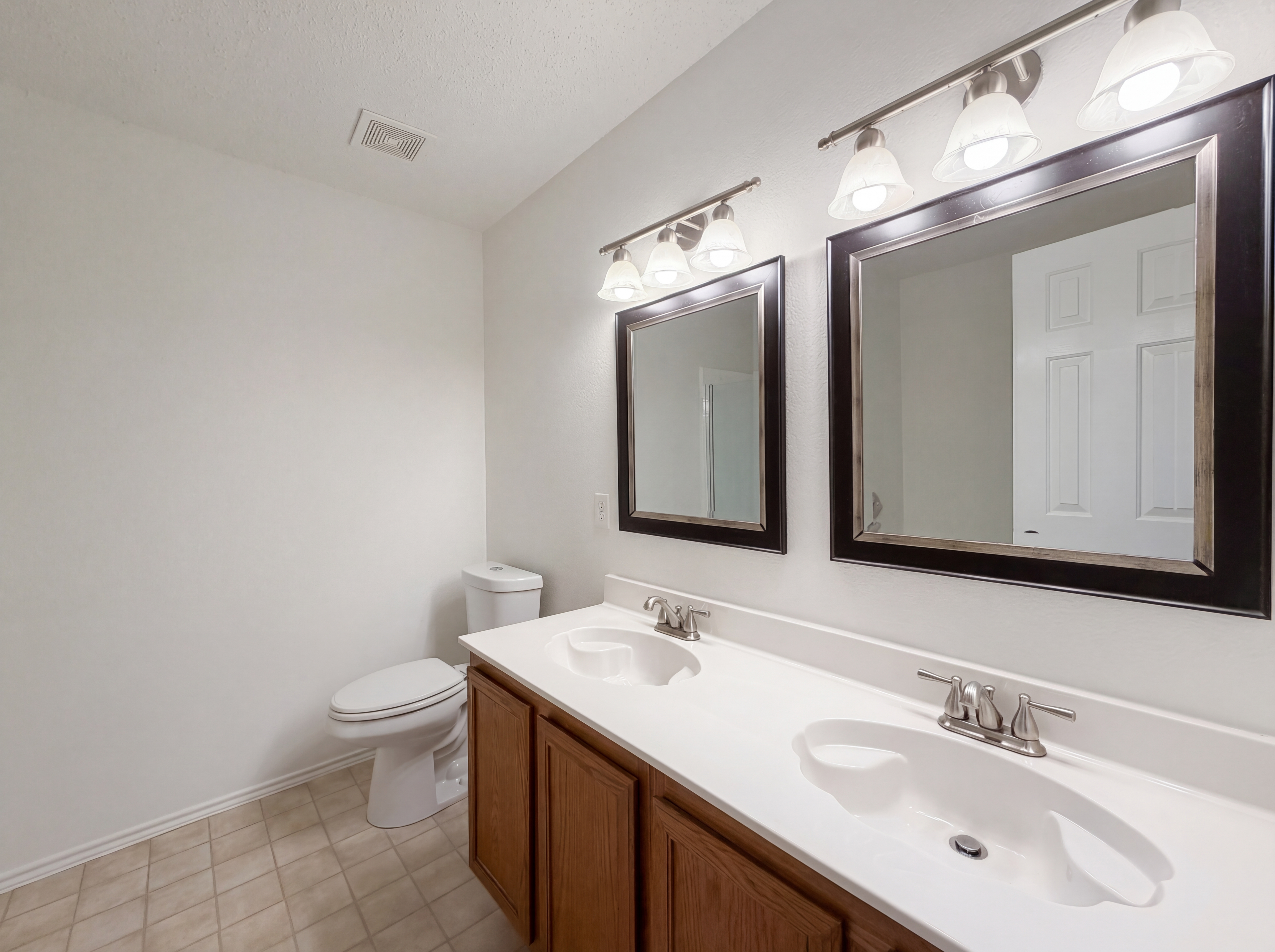 Photo 14 of 20 of 5145 Cliff Oaks Dr, Fort Worth, TX