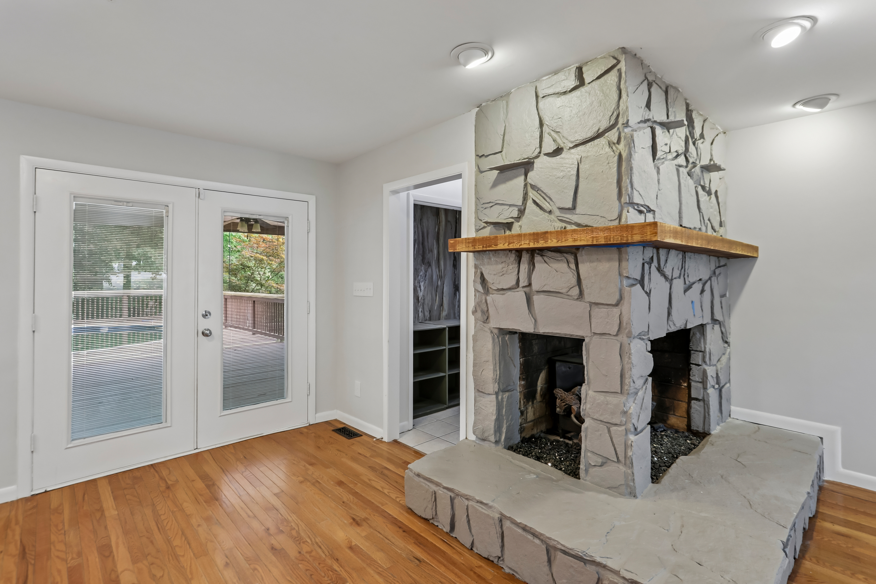 Photo 10 of 29 of 916 Quail Ave, Wake Forest, NC