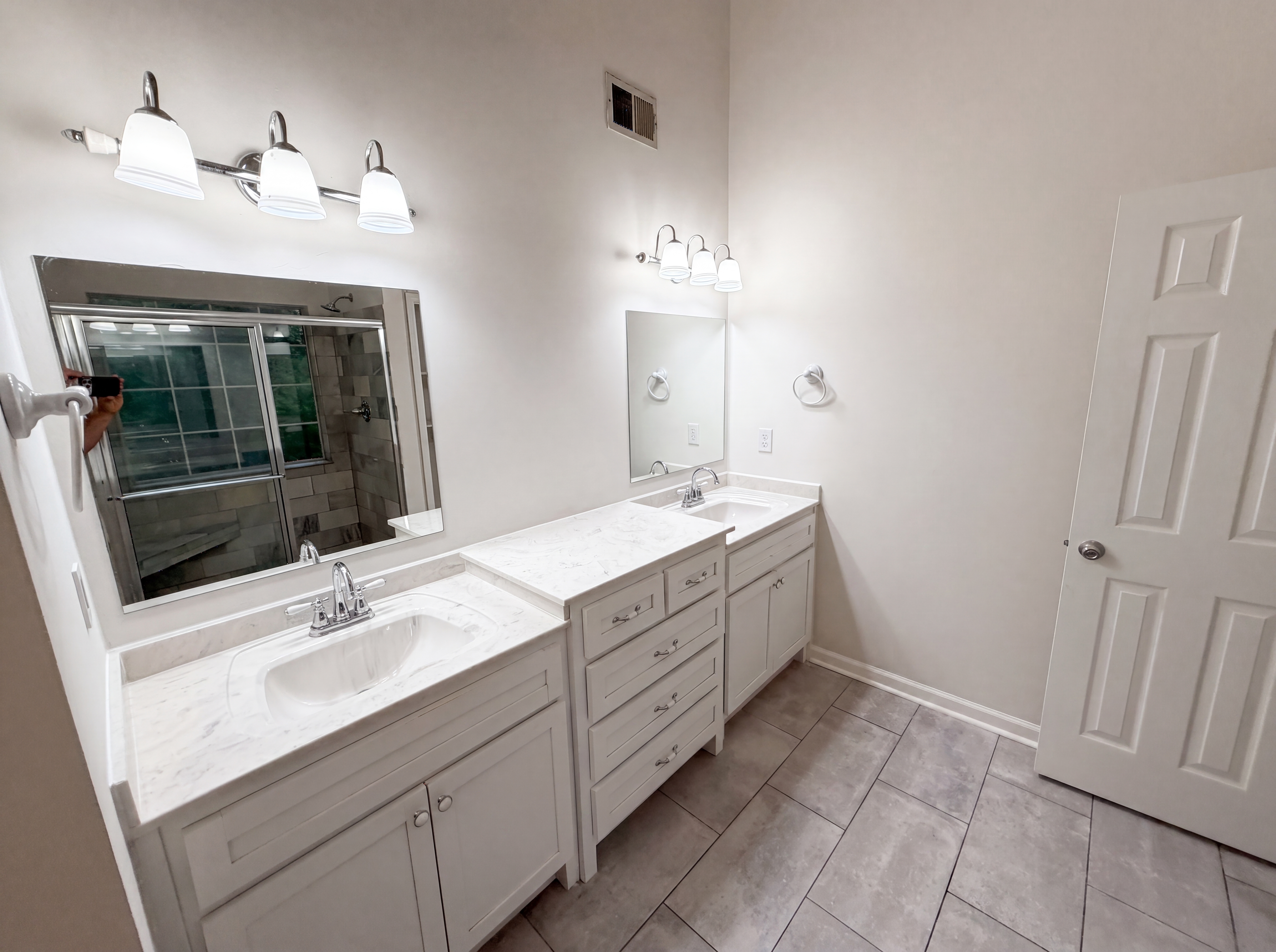 Photo 32 of 50 of 1800 Ivy Stone Ct, Buford, GA