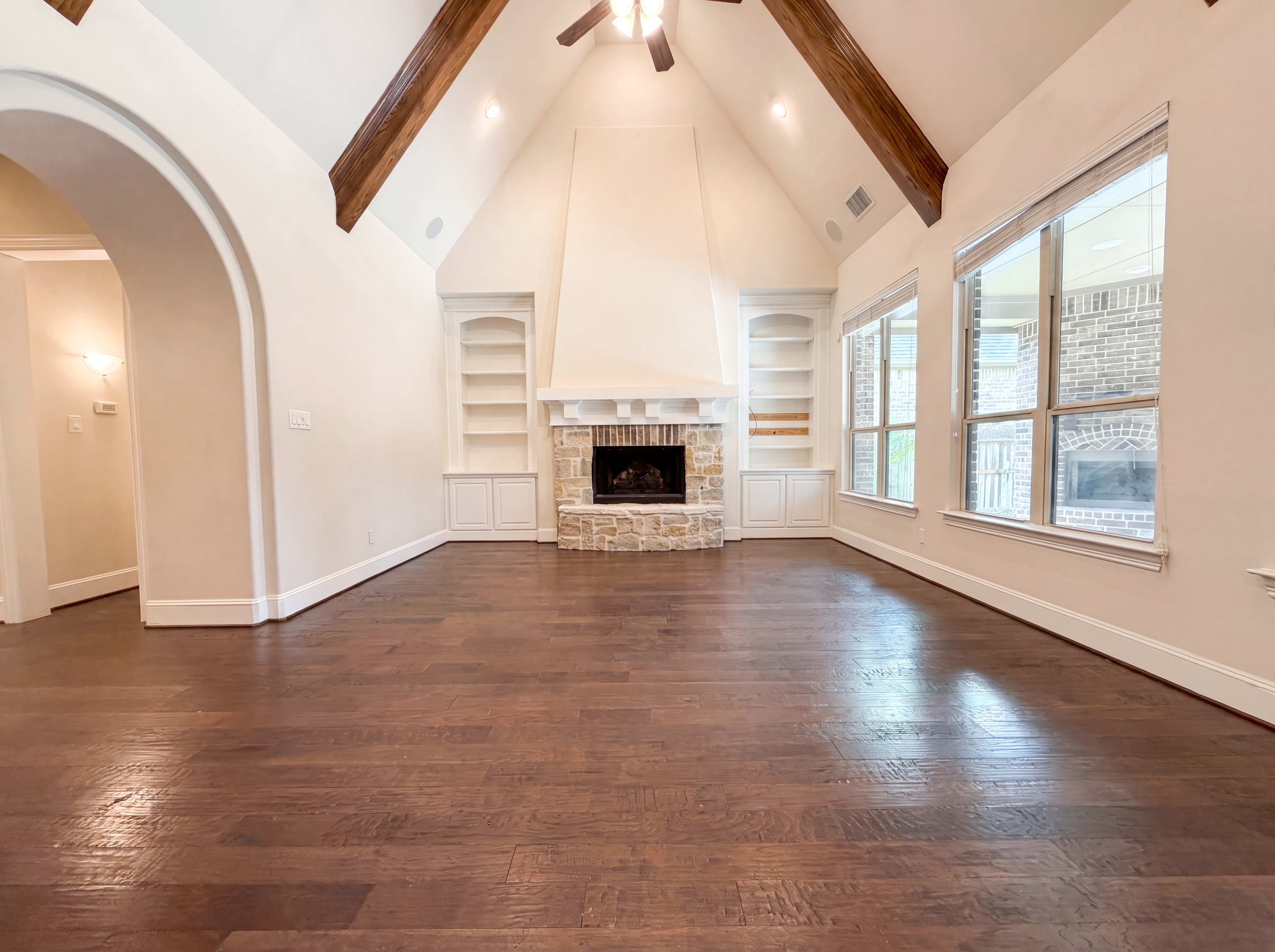 Photo 8 of 29 of 27911 Warren Park Dr, Katy, TX