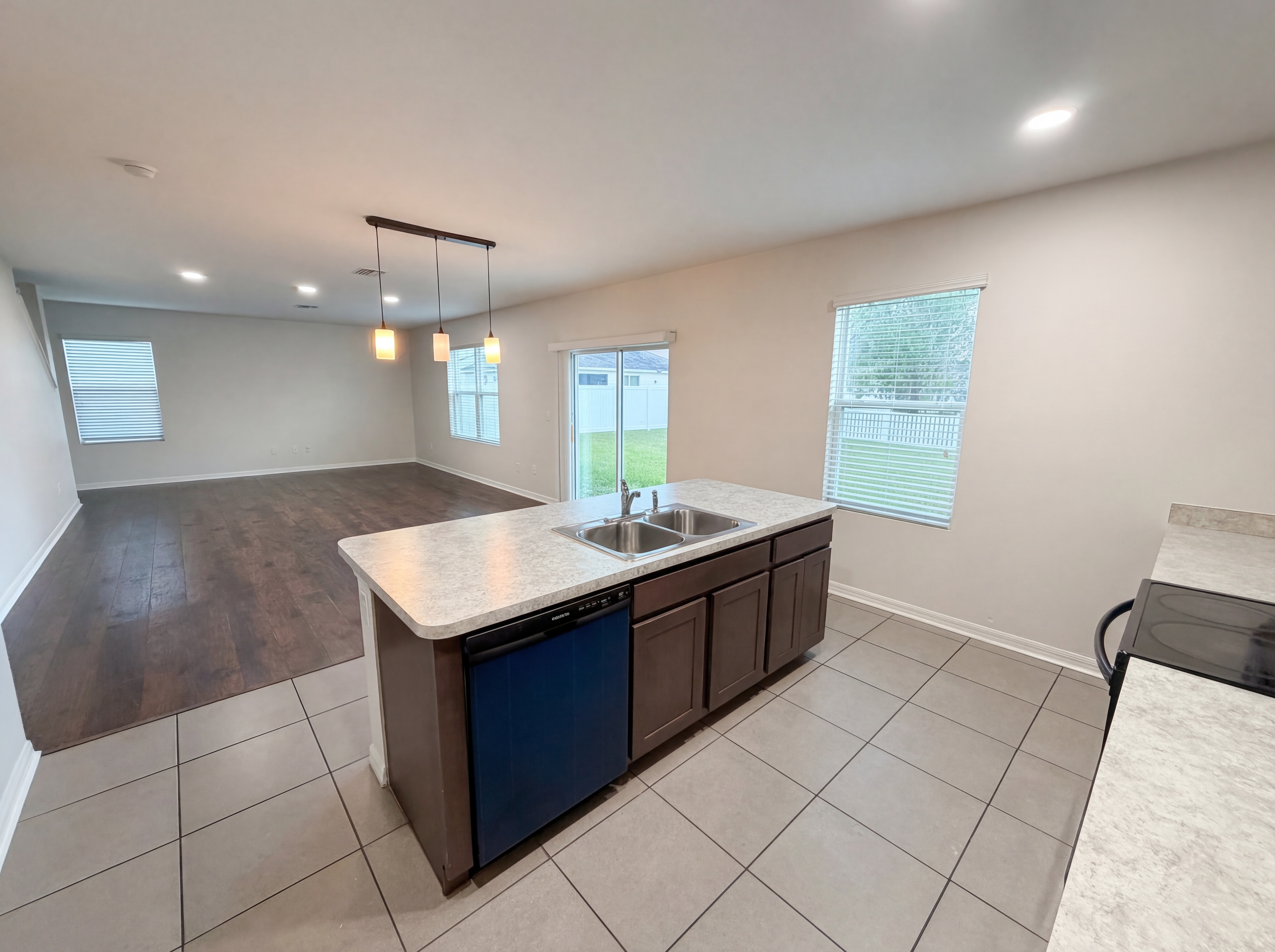 Photo 12 of 34 of 35687 Hillbrook Ave, Zephyrhills, FL