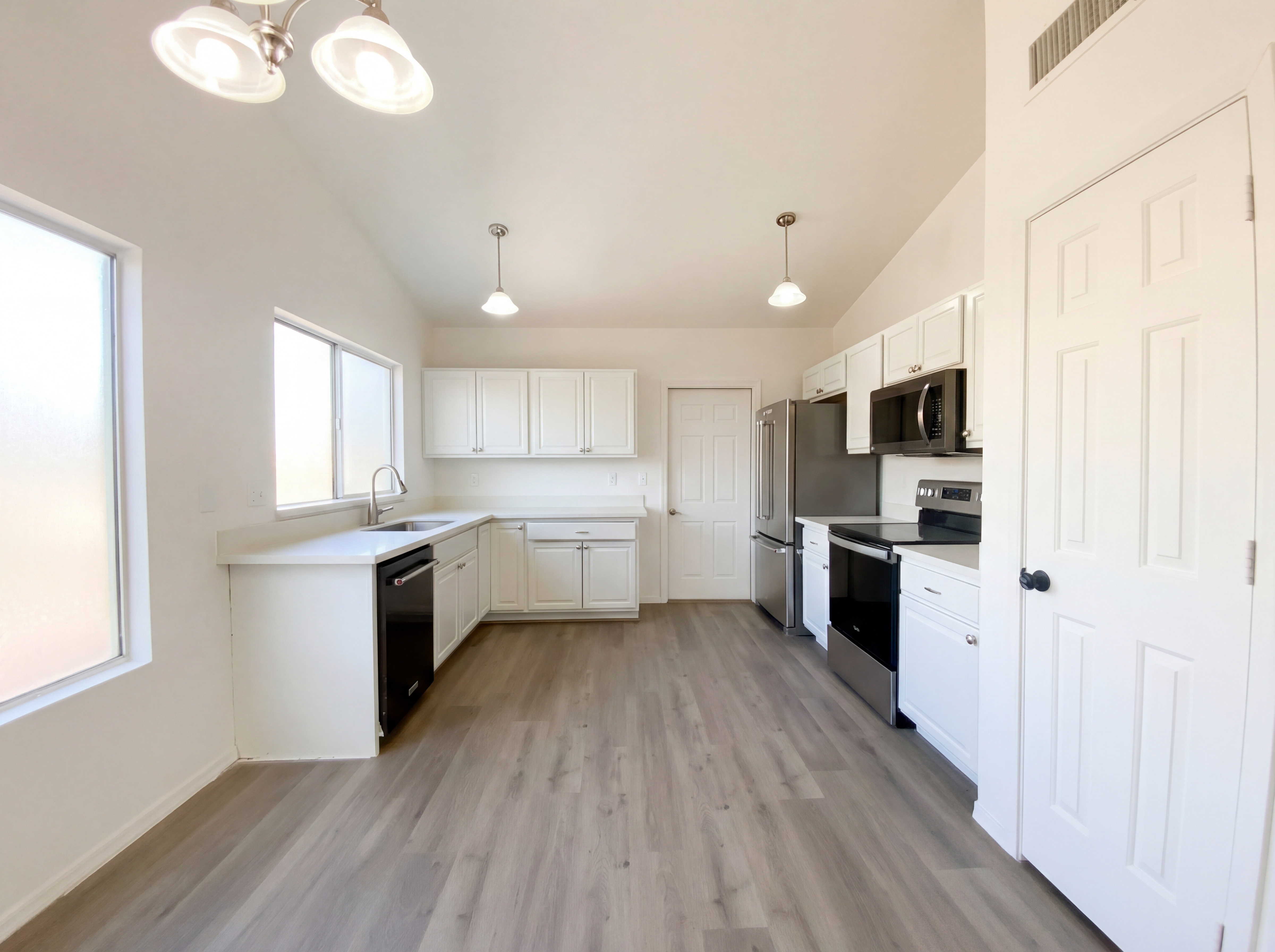 Photo 2 of 16 of 6151 E Quince St, Mesa, AZ