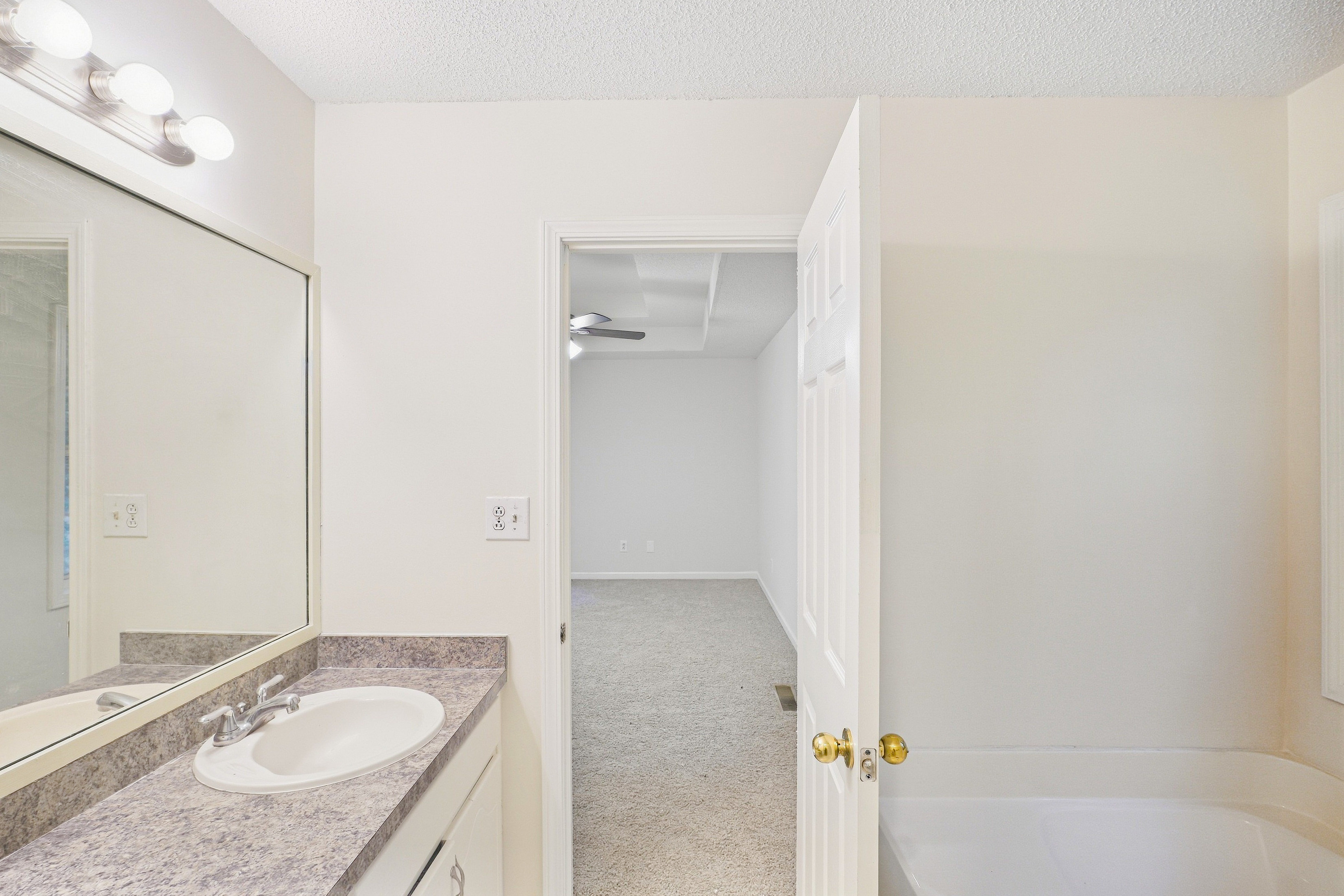 Photo 14 of 24 of 2158 Chambers Rd, McDonough, GA