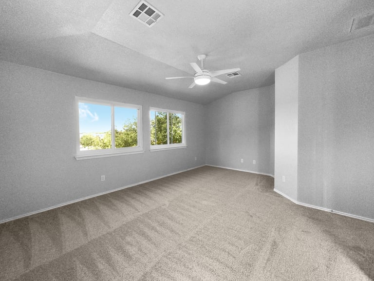 Photo 12 of 18 - 17309 Orwell Ln, Round Rock, TX 78664