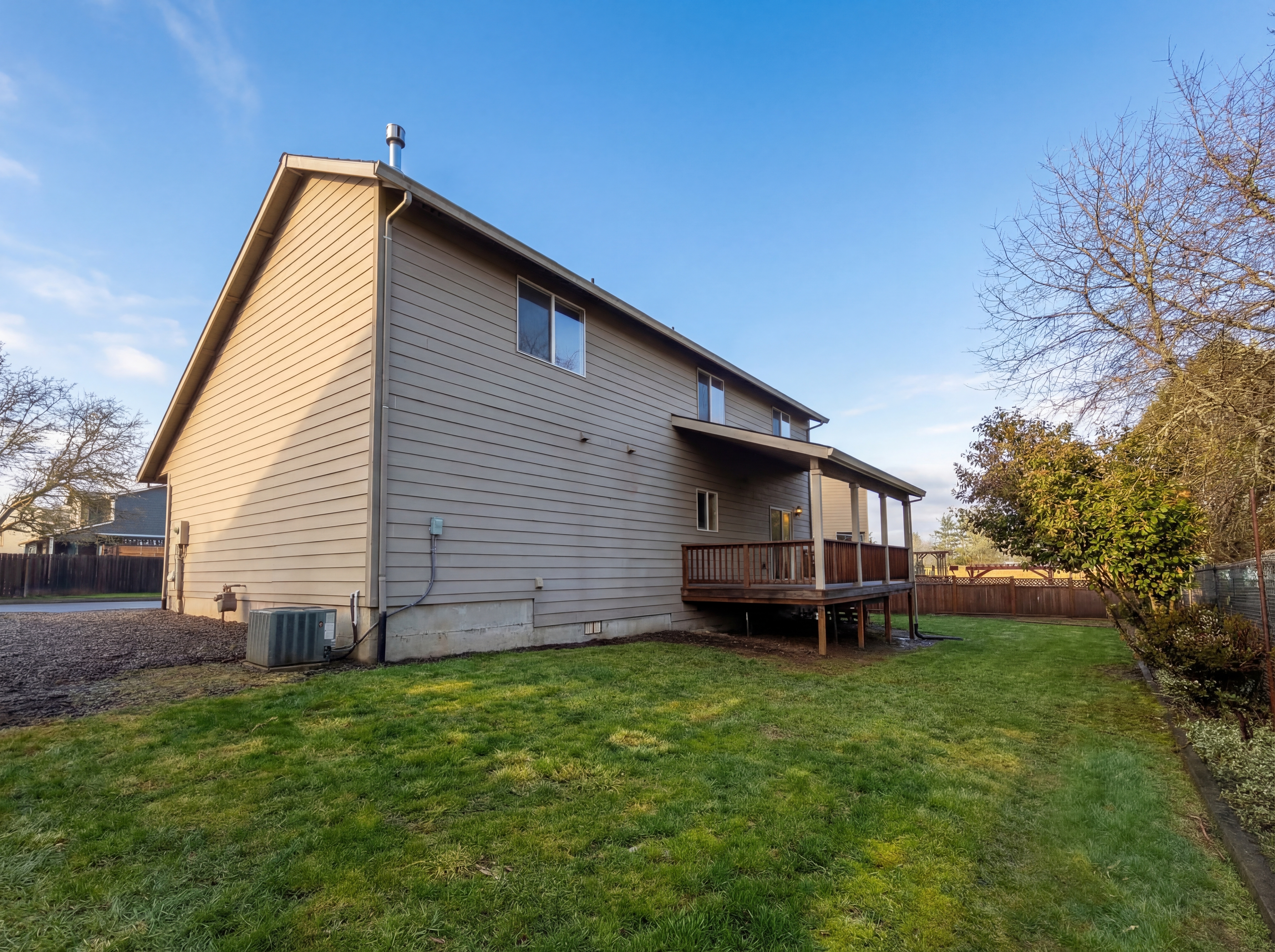 Photo 10 of 27 of 35056 Whitetail Ave, Saint Helens, OR