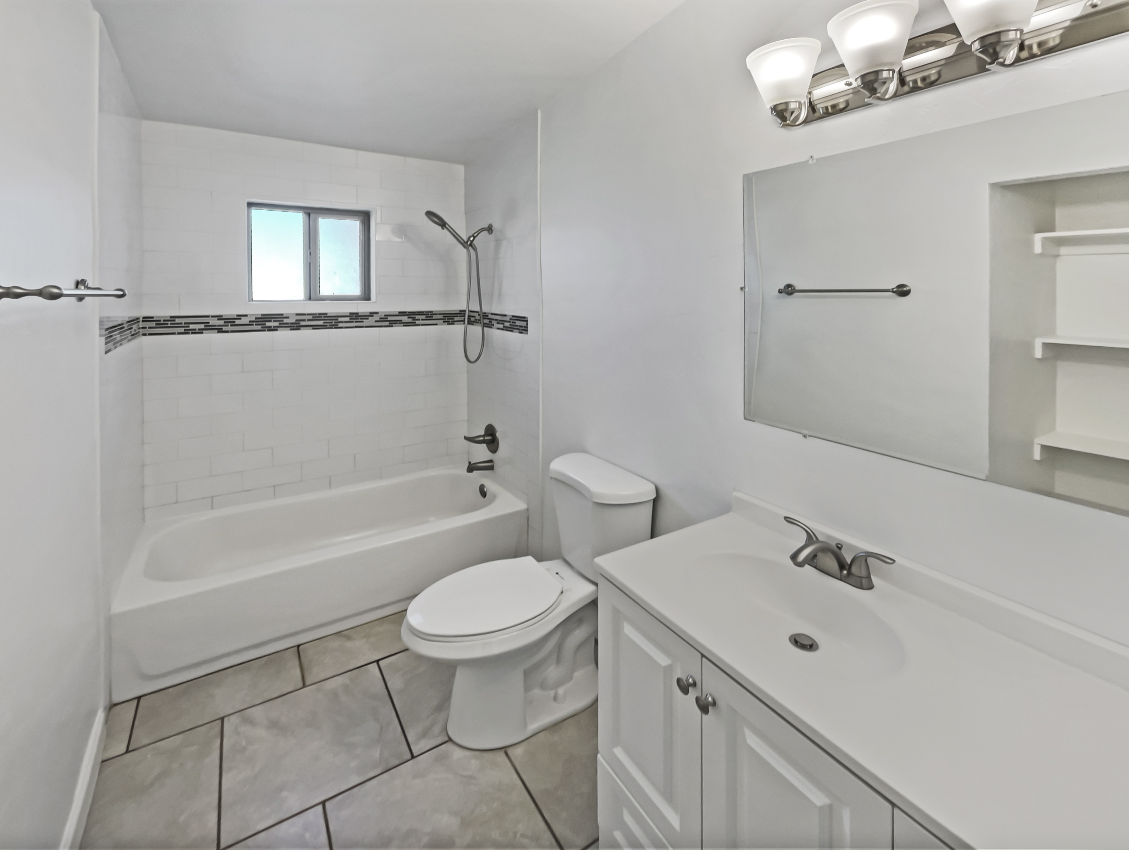 Photo 6 of 17 of 802 W Tipton Dr, Tucson, AZ