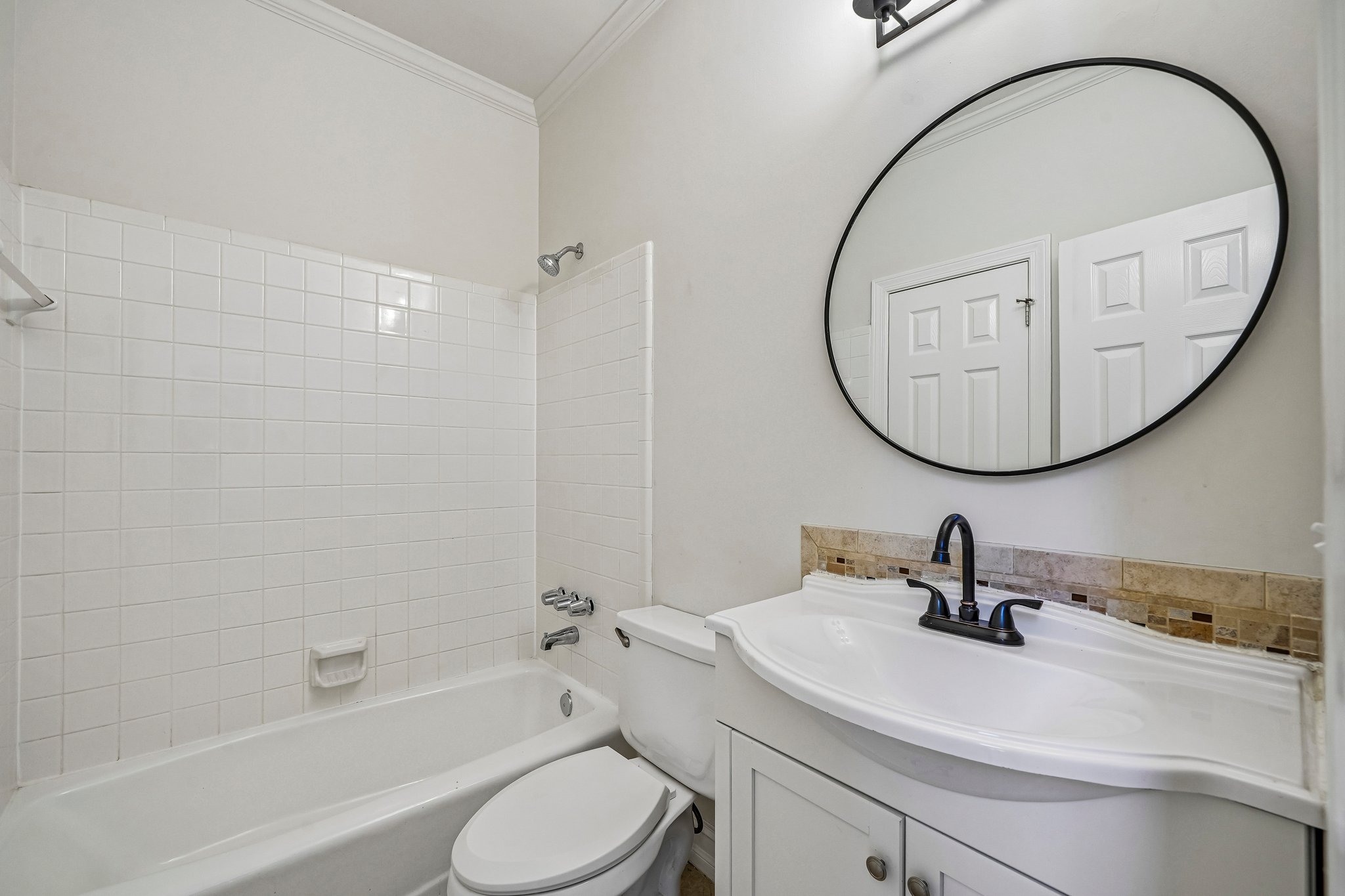 Photo 14 of 37 of 5156 Broadgreen Dr, Peachtree Corners, GA