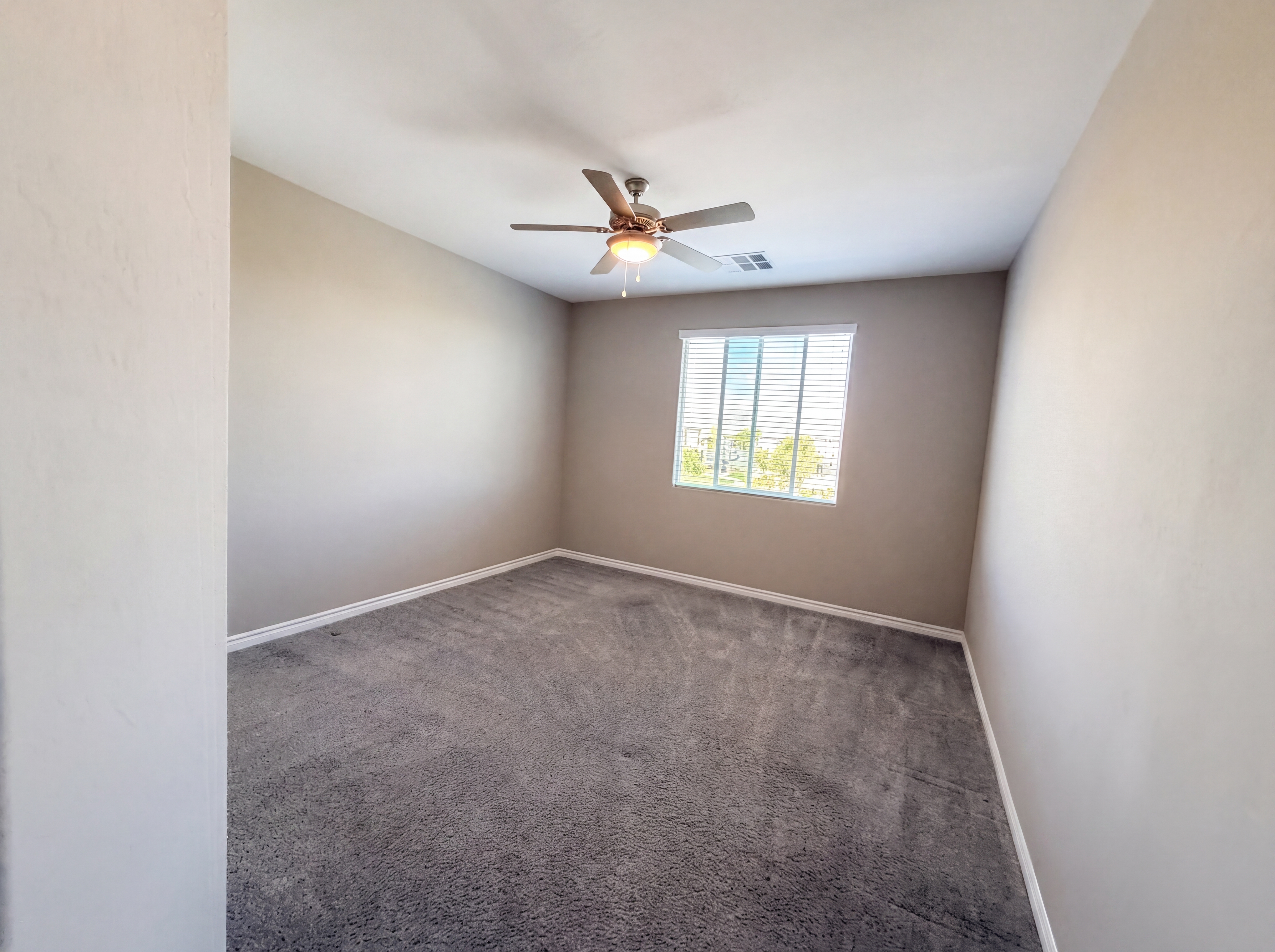 Photo 27 of 56 of 1418 Dire Wolf Ave, North Las Vegas, NV