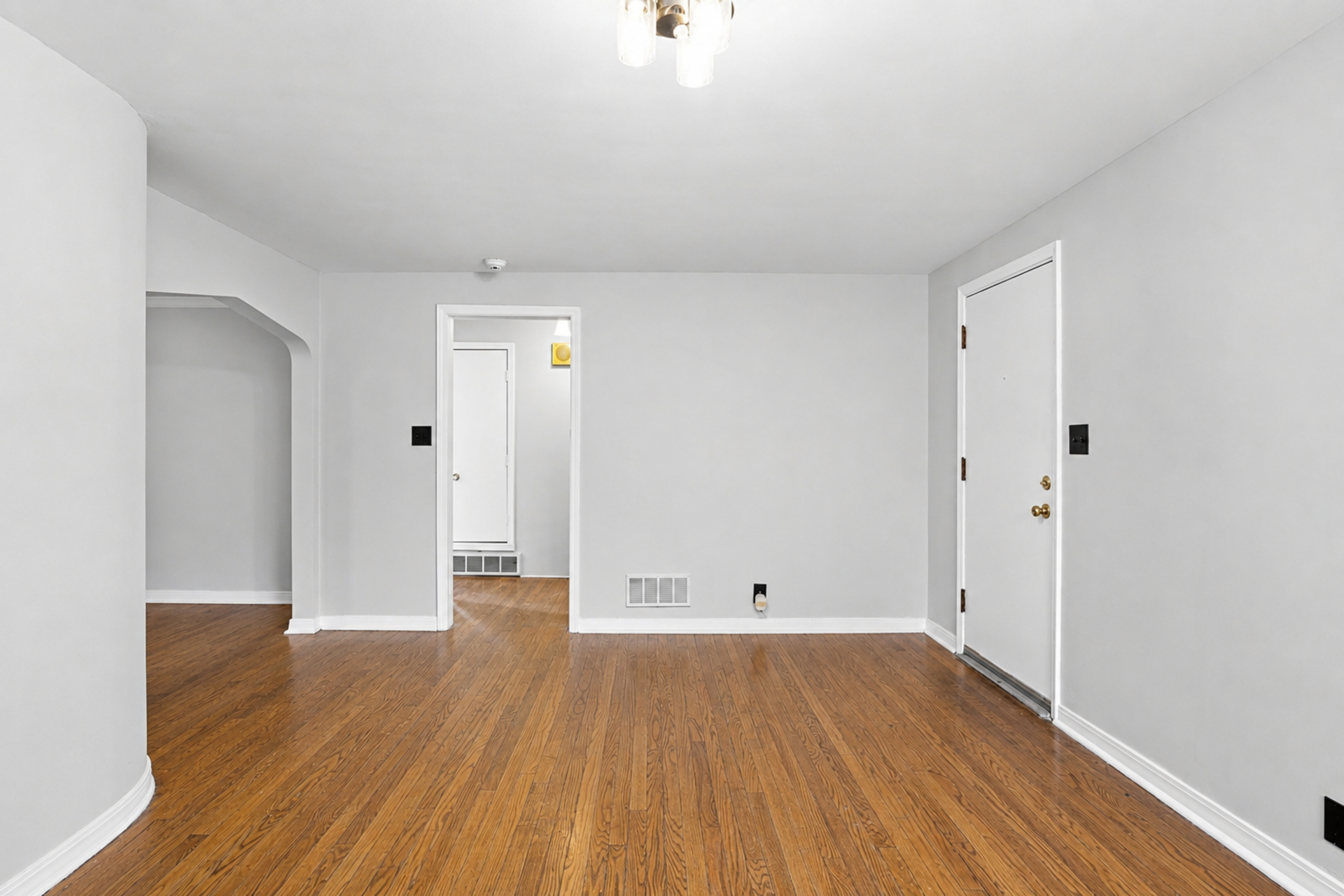 Photo 8 of 31 of 7217 Brooklyn Ave, Kansas City, MO