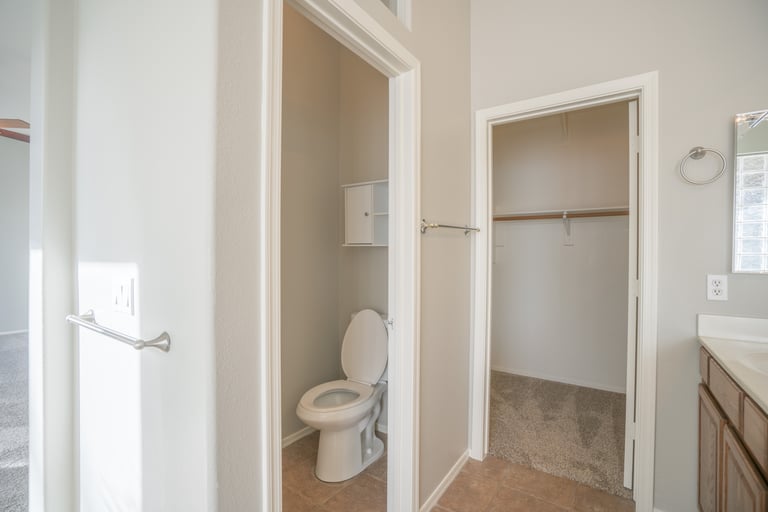 Photo 13 of 23 - 5413 W Angela Dr, Glendale, AZ 85308