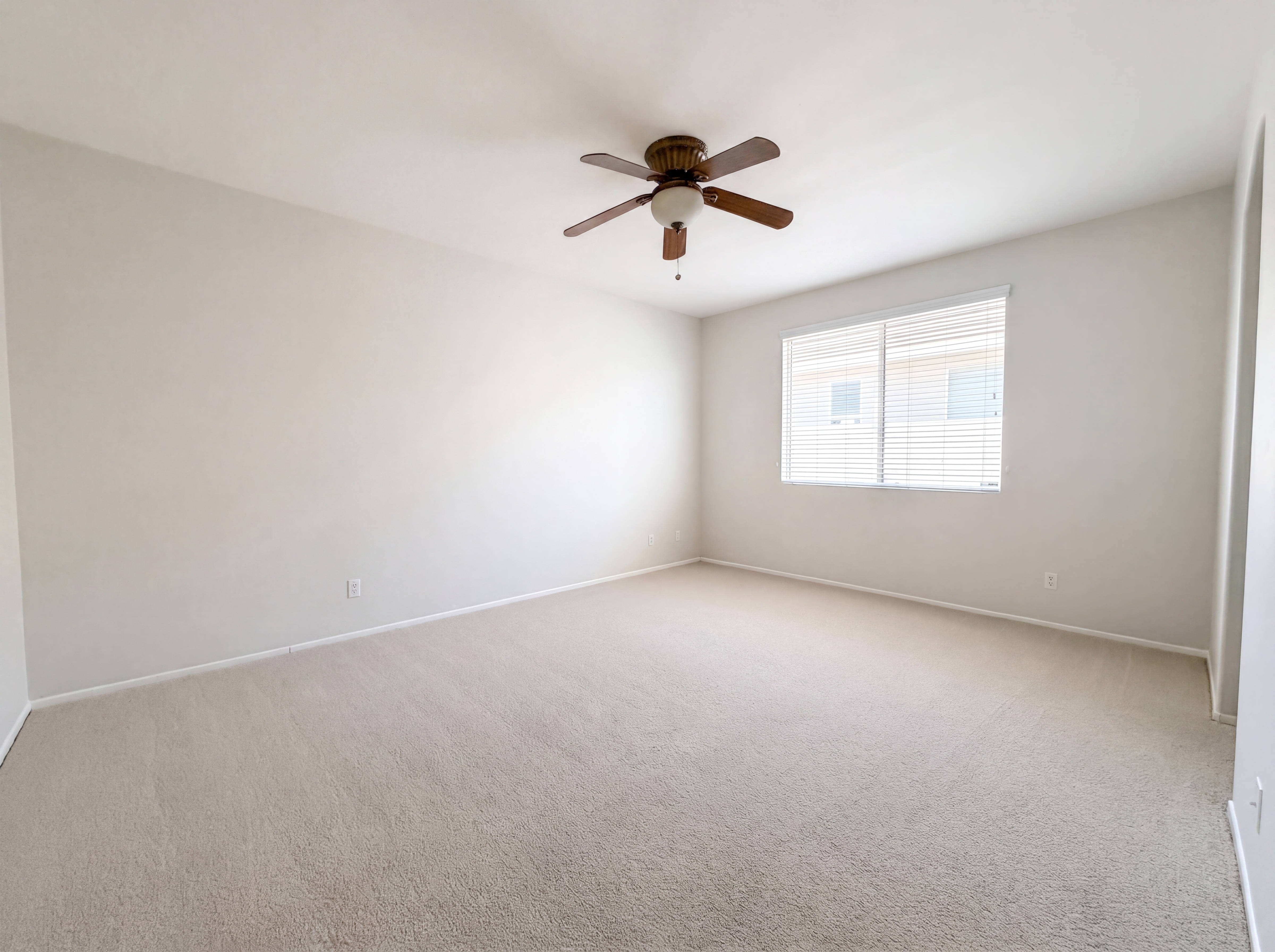 Photo 11 of 19 of 16960 Tack Ln, Moreno Valley, CA