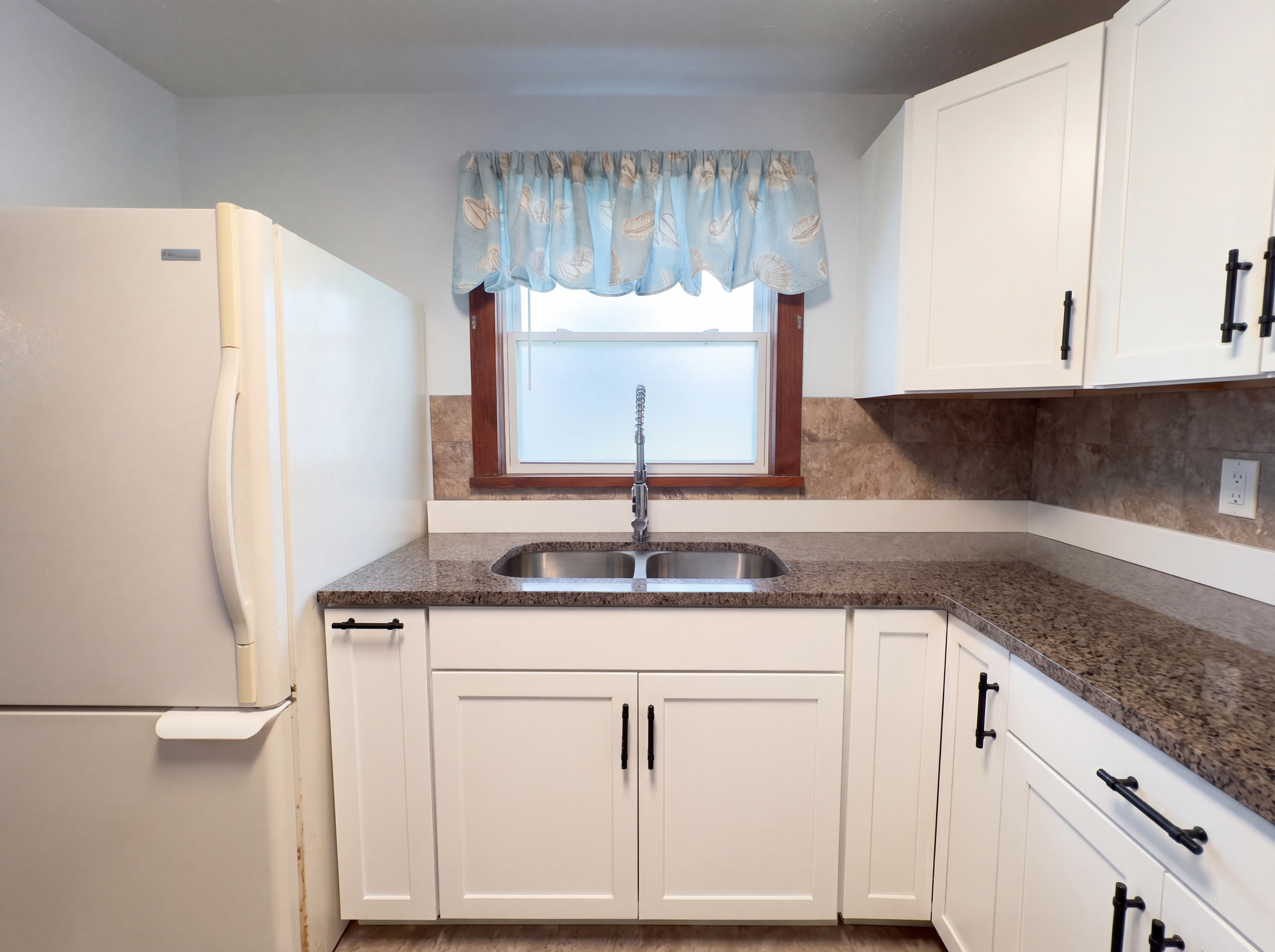 Photo 18 of 19 of 1385 Bender Ave, Daytona Beach, FL