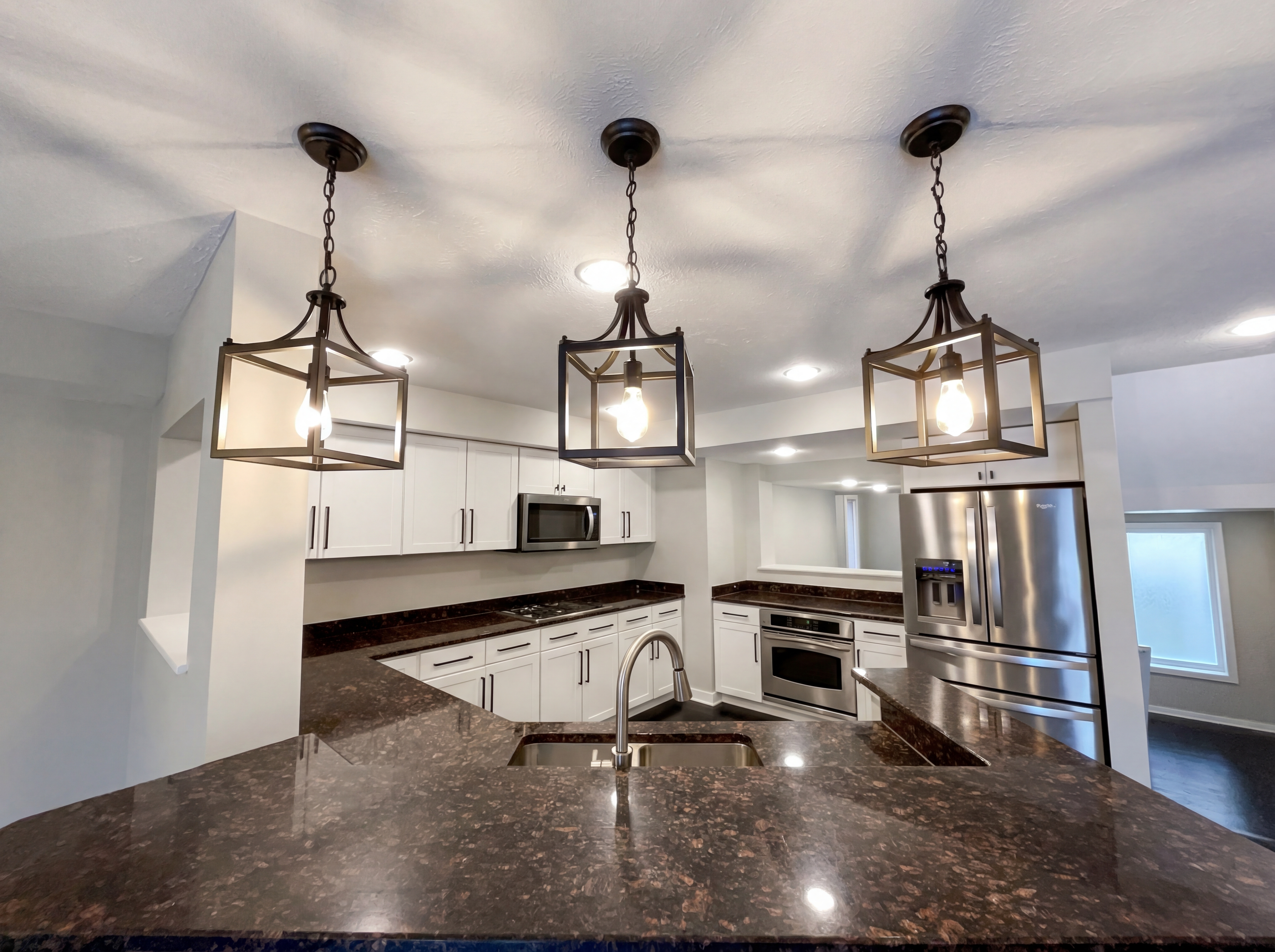 Photo 10 of 24 of 2272 W 5th St, Cleveland, OH