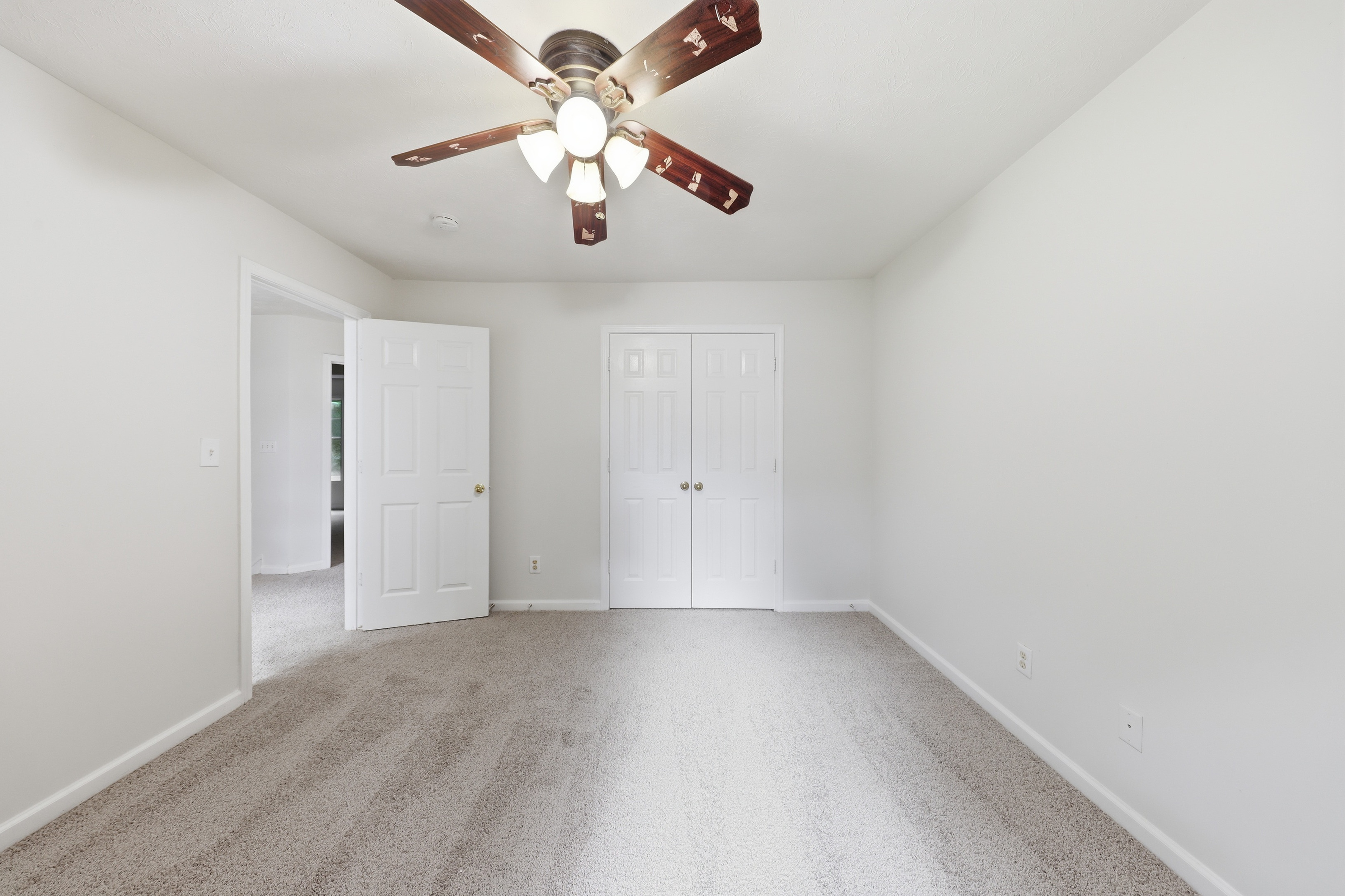 Photo 22 of 39 of 208 Foxdale Ct, Lagrange, GA