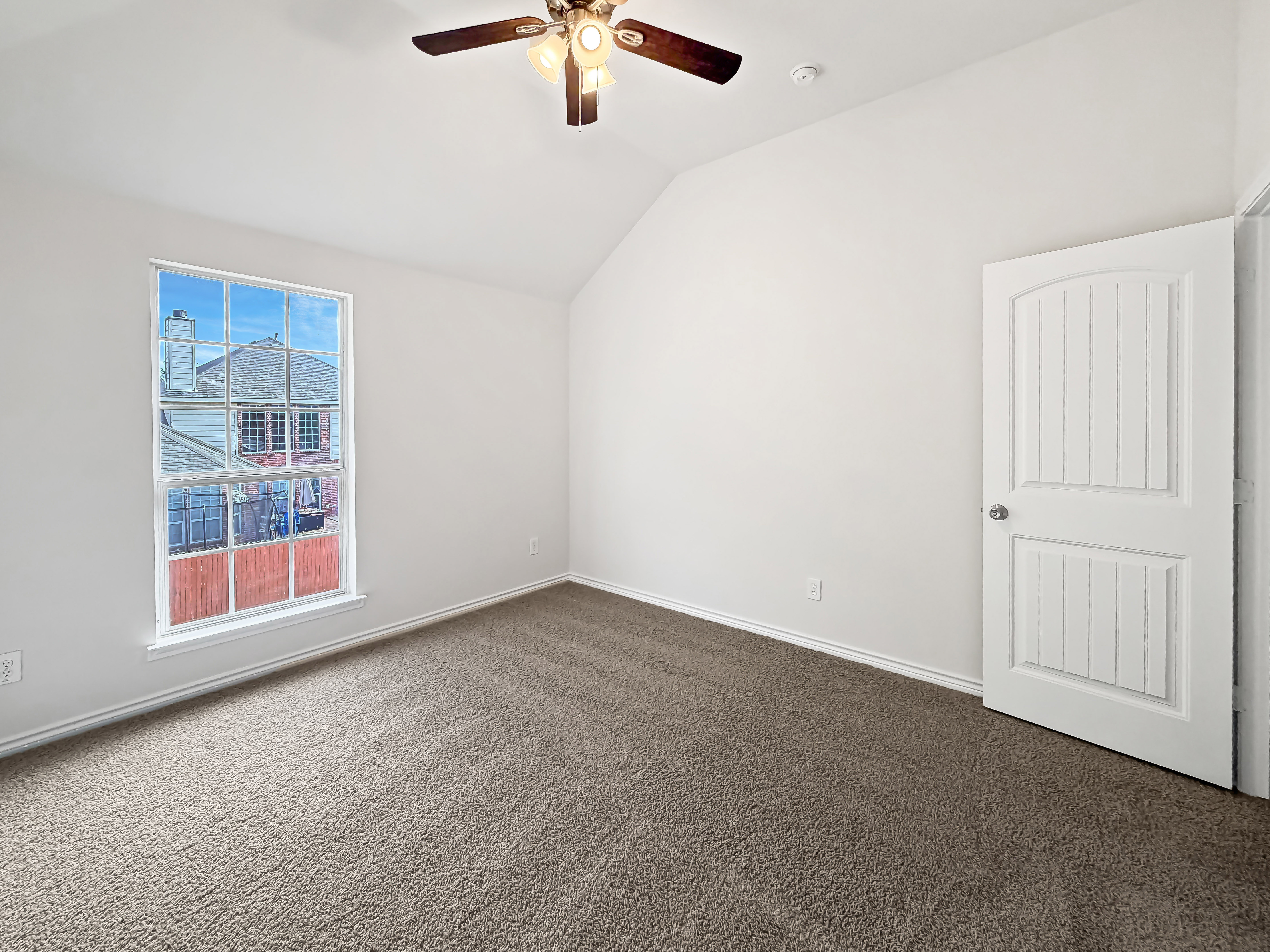 Photo 18 of 31 of 8212 Boulder River Trl, McKinney, TX