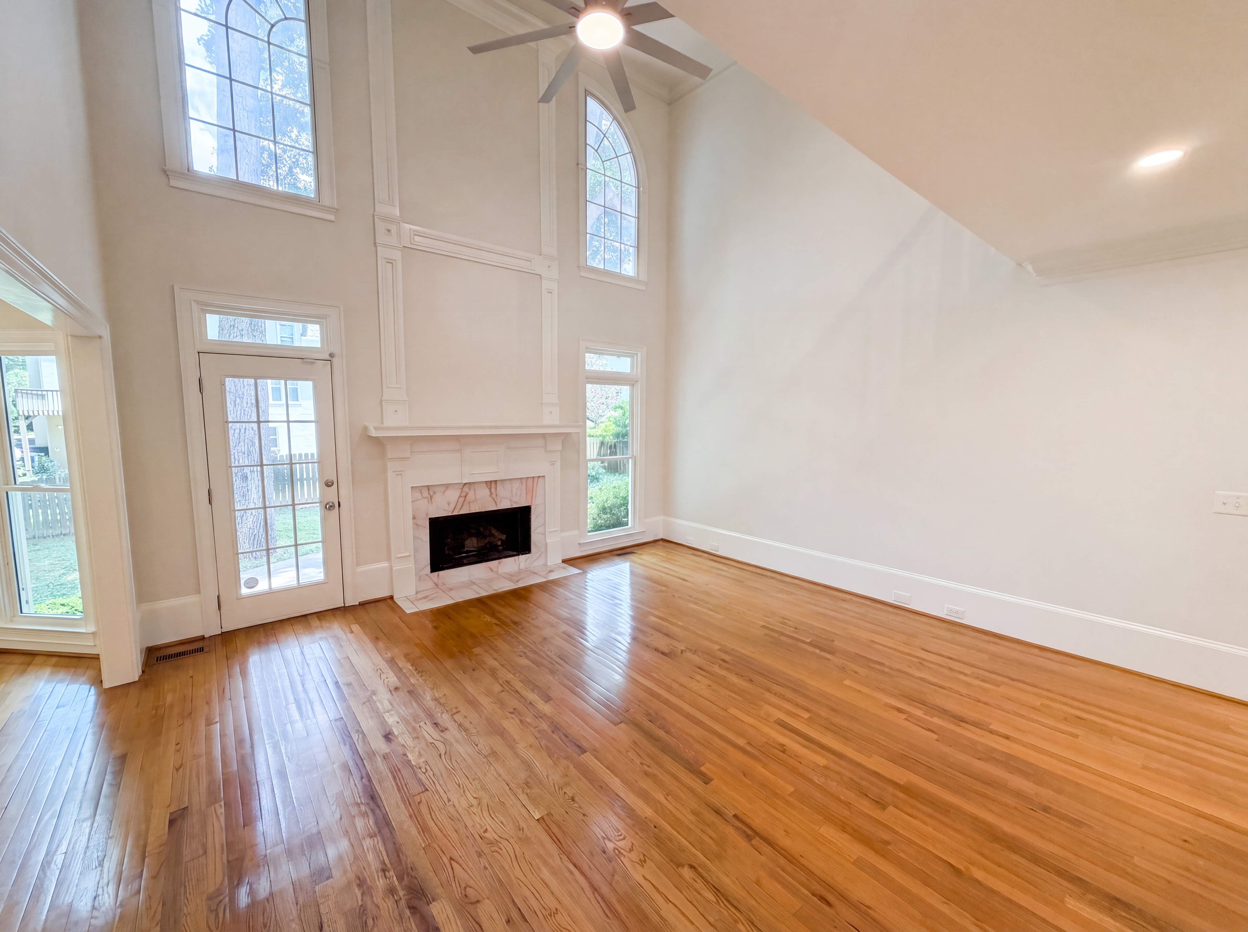 Photo 8 of 32 of 1984 Charrwood Ct, Marietta, GA