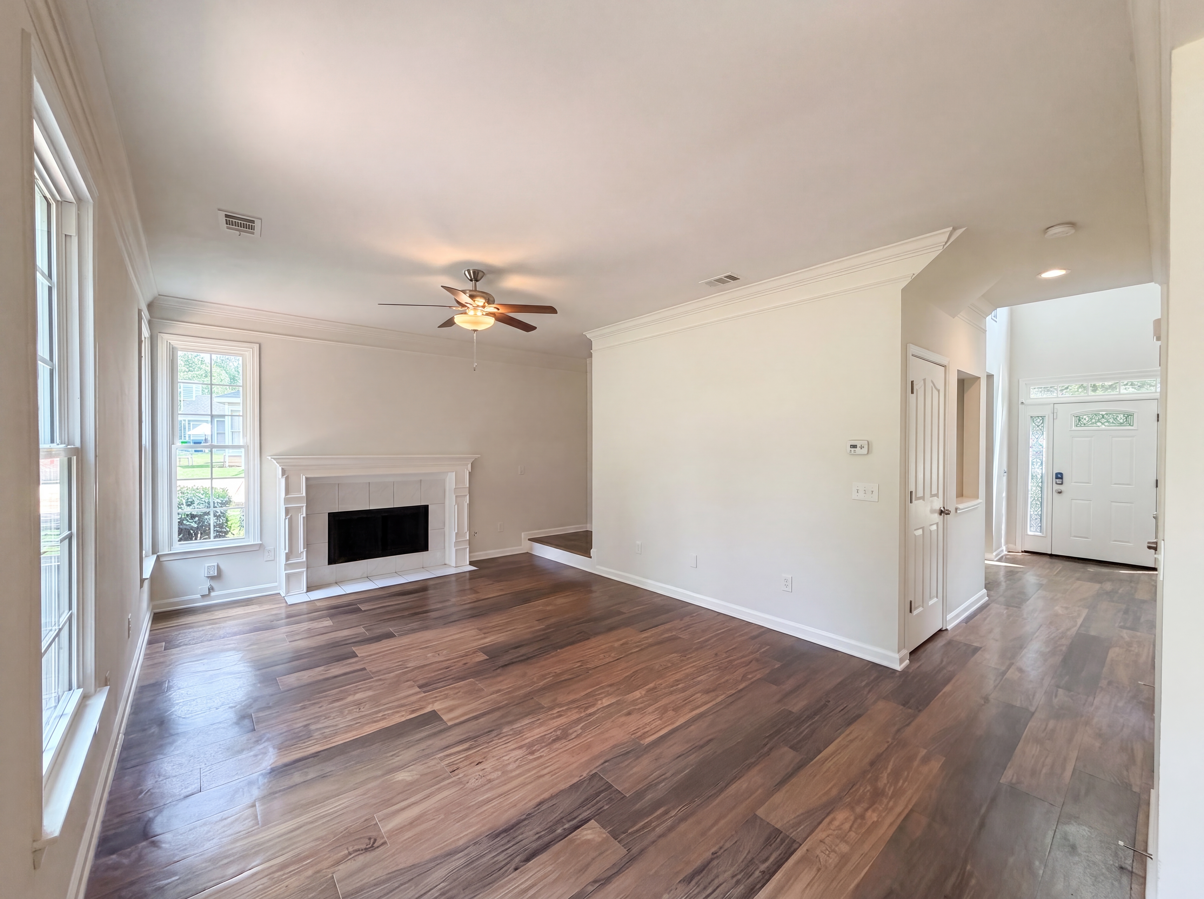 Photo 3 of 29 of 4141 Stillwater Pt, Ellenwood, GA