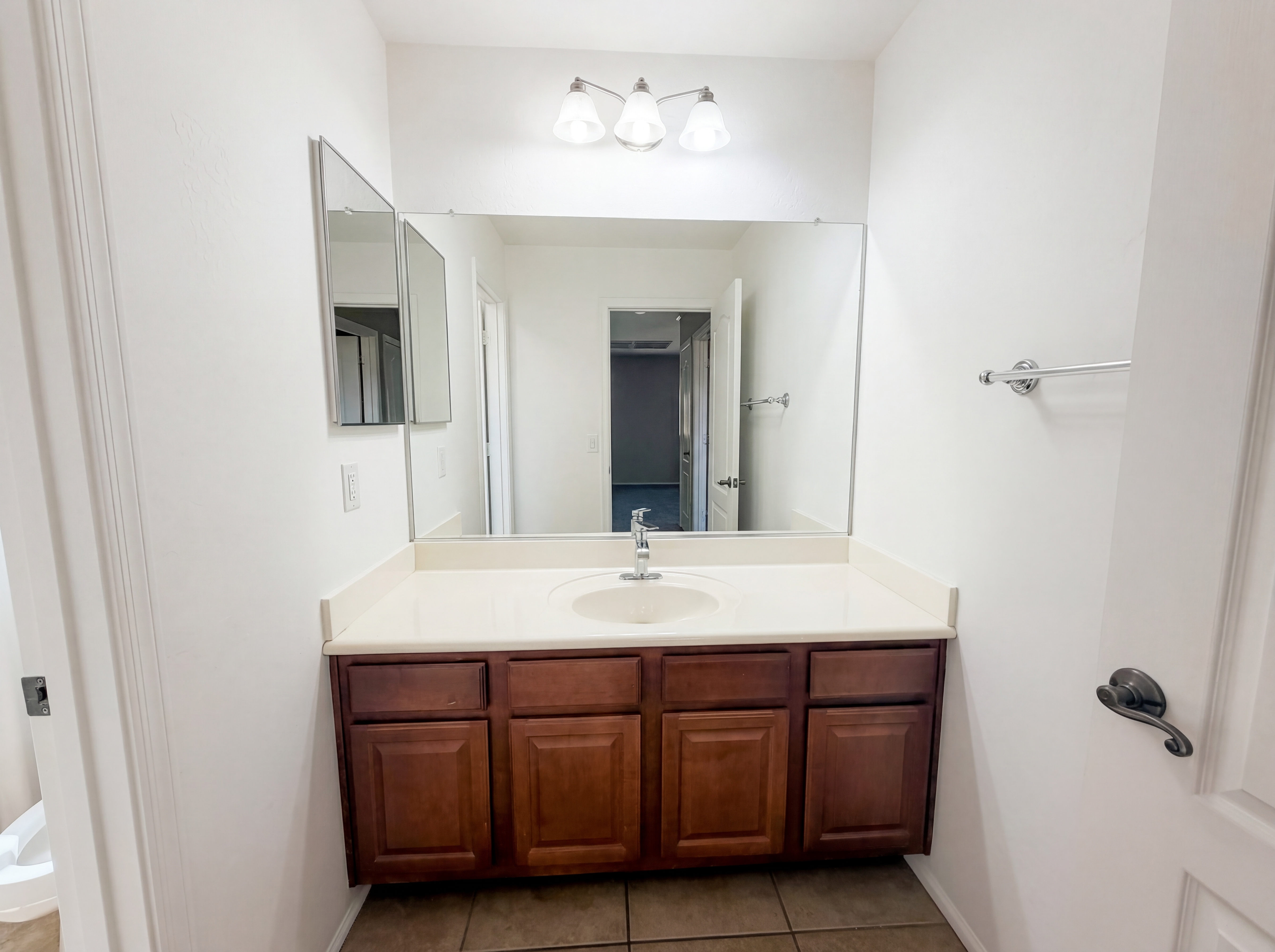 Photo 6 of 39 of 2634 E Ridge Creek Rd, Phoenix, AZ
