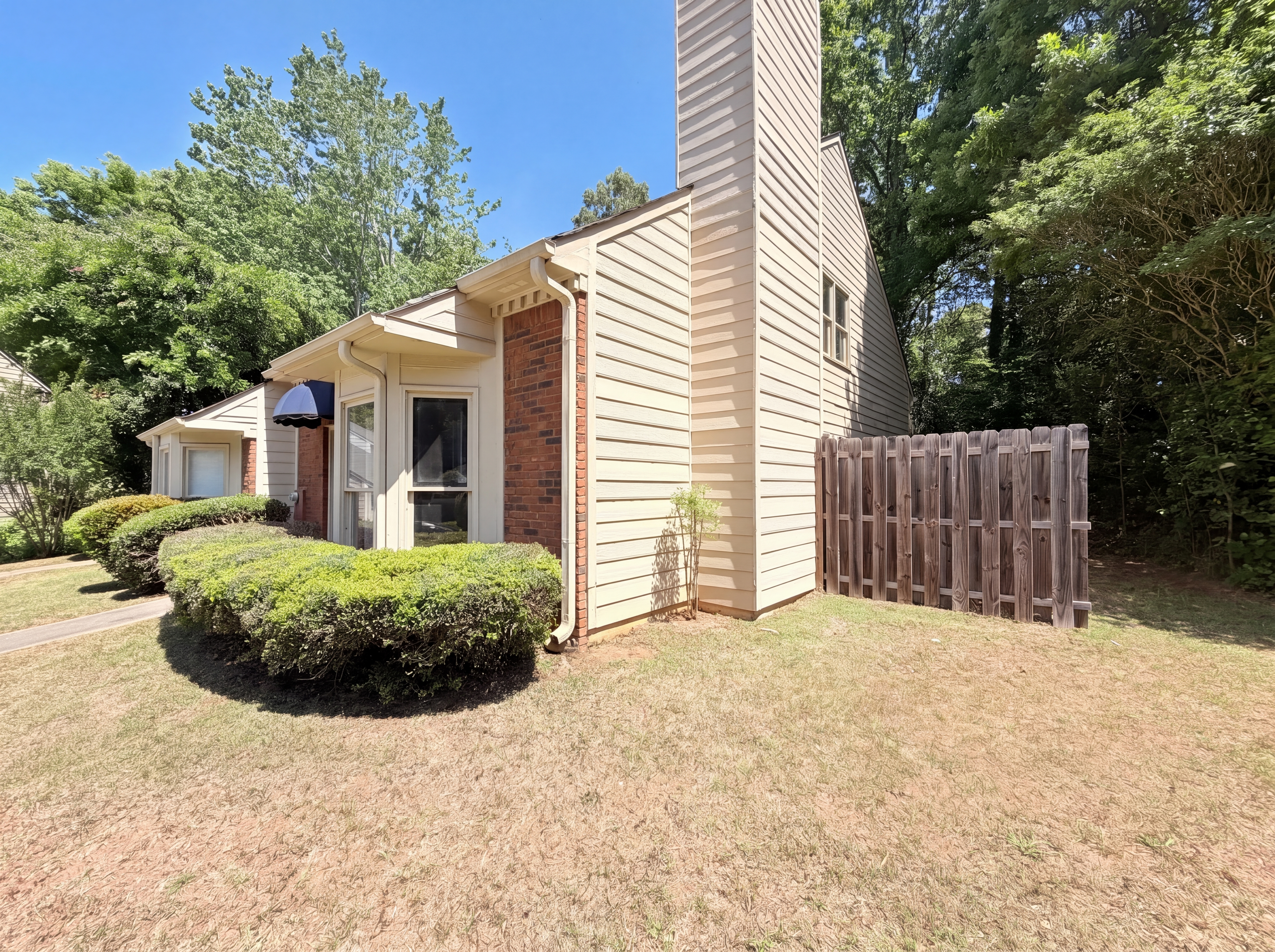 Photo 22 of 26 of 1150 Magnolia Way SE, Smyrna, GA